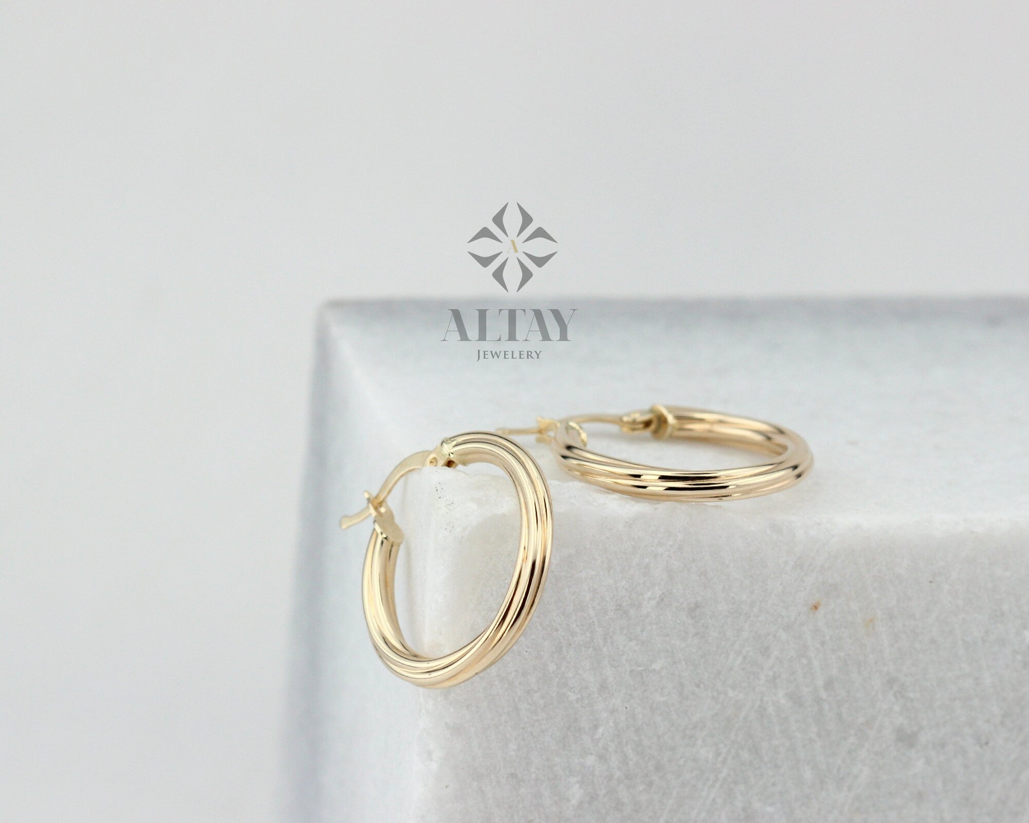 14K Solid Gold Classic Hoop Earring, Gold Hoop Earring, Gold Plain Huggies, Tiny Gold Hoop Earrings, Minimalist Earrings, Dainty Jewelry