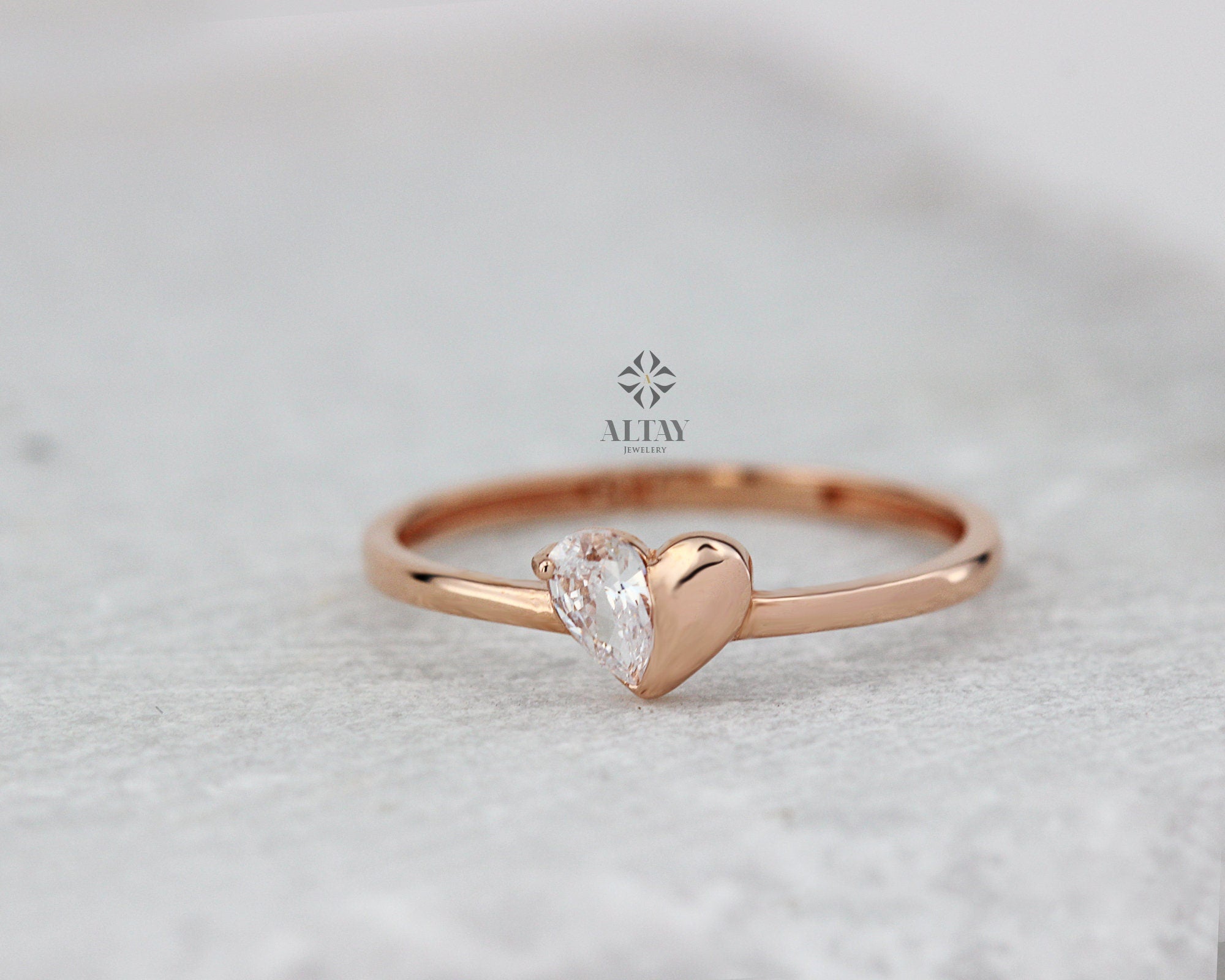 Heart 14K Solid Gold Ring, Stacking Ring, Tiny Heart ring, Minimalist Ring, Gift for Her, Dainty Ring, Love Ring, Stackable, Jewelry