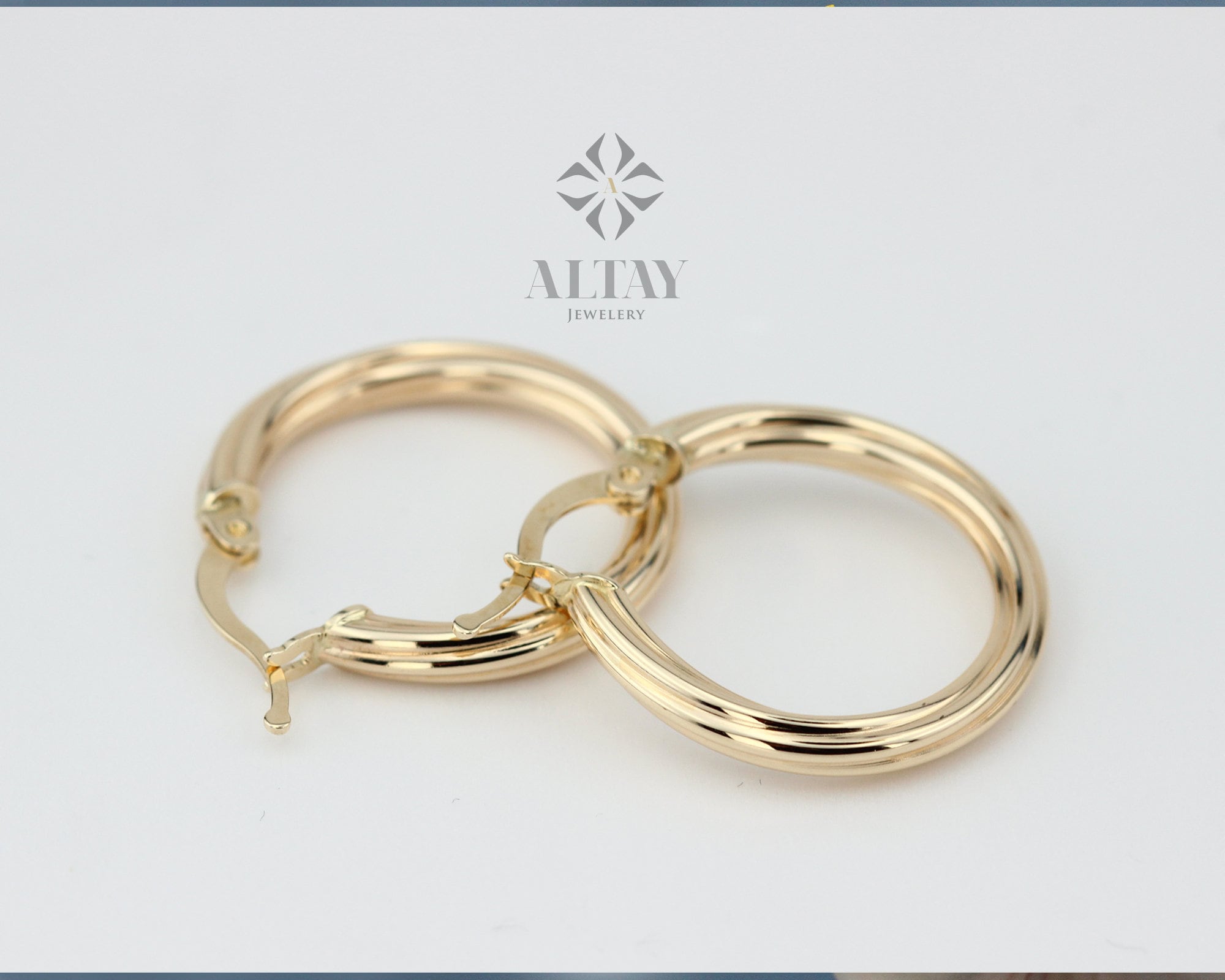 14K Solid Gold Classic Hoop Earring, Gold Hoop Earring, Gold Plain Huggies, Tiny Gold Hoop Earrings, Minimalist Earrings, Dainty Jewelry