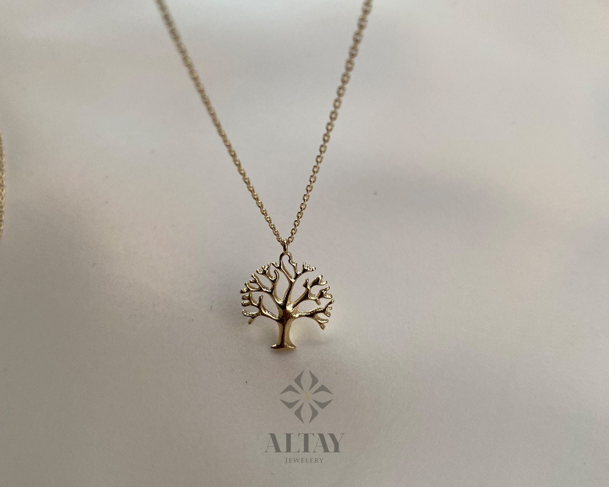 14K Solid Gold Tree Necklace, Tree of Life Pendant, Family Tree Charm, Tree of Life Choker, Nature Pendant, Minimalist Everyday Jewelry
