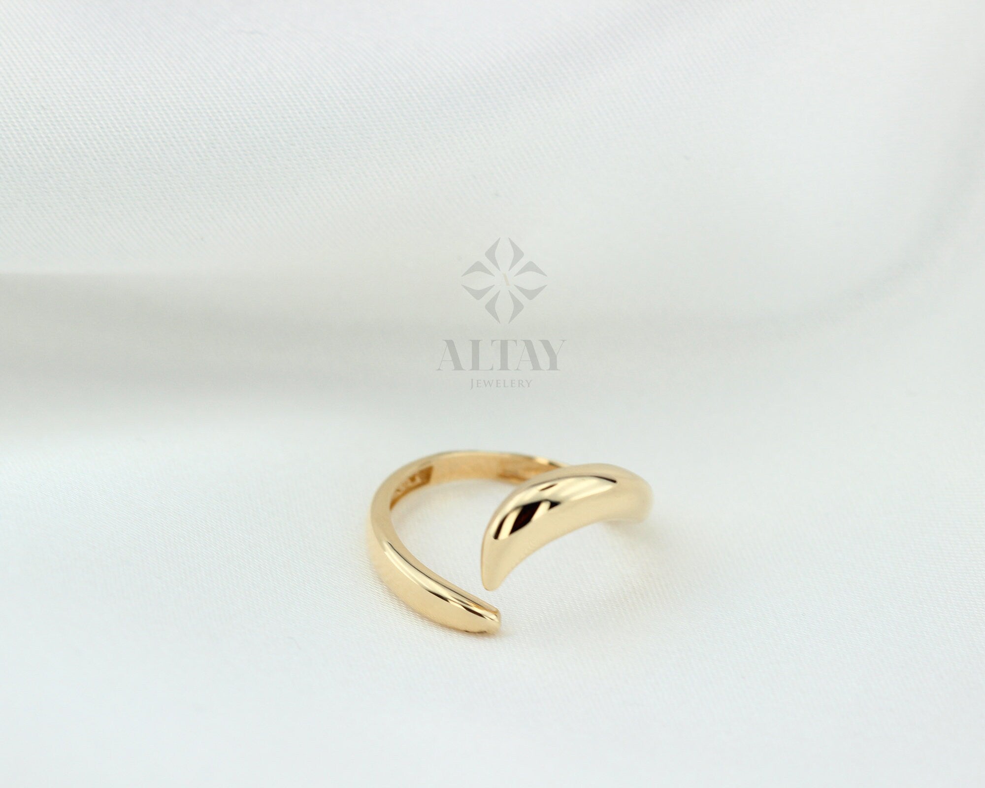14K Bull Horn Ring, Power Symbol, Minimalist Ring, Dainty Ring, Stackable Ring, Gift For Her, Dailywear Fine Jewelry, Gift For Wife, Fashion