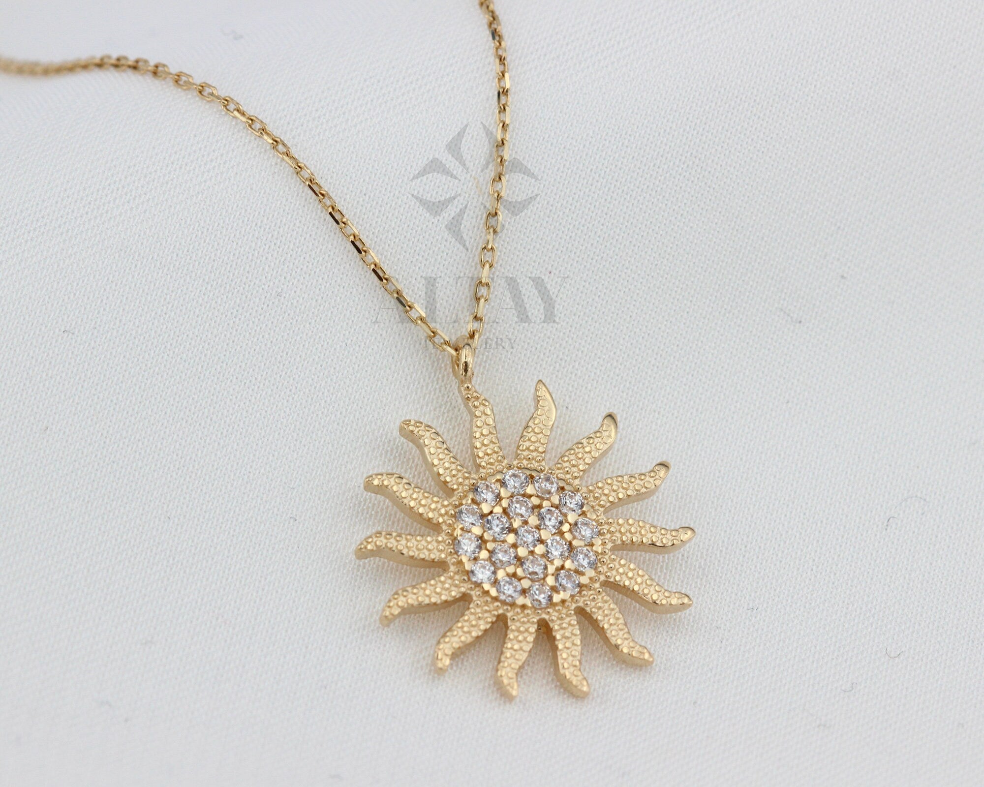 14K Gold Diamond Sun Necklace, Celestial Pendant, CZ Diamonds Choker, Minimalist Jewelry, Dainty Sun Star, Layering Chain, Gift for Her