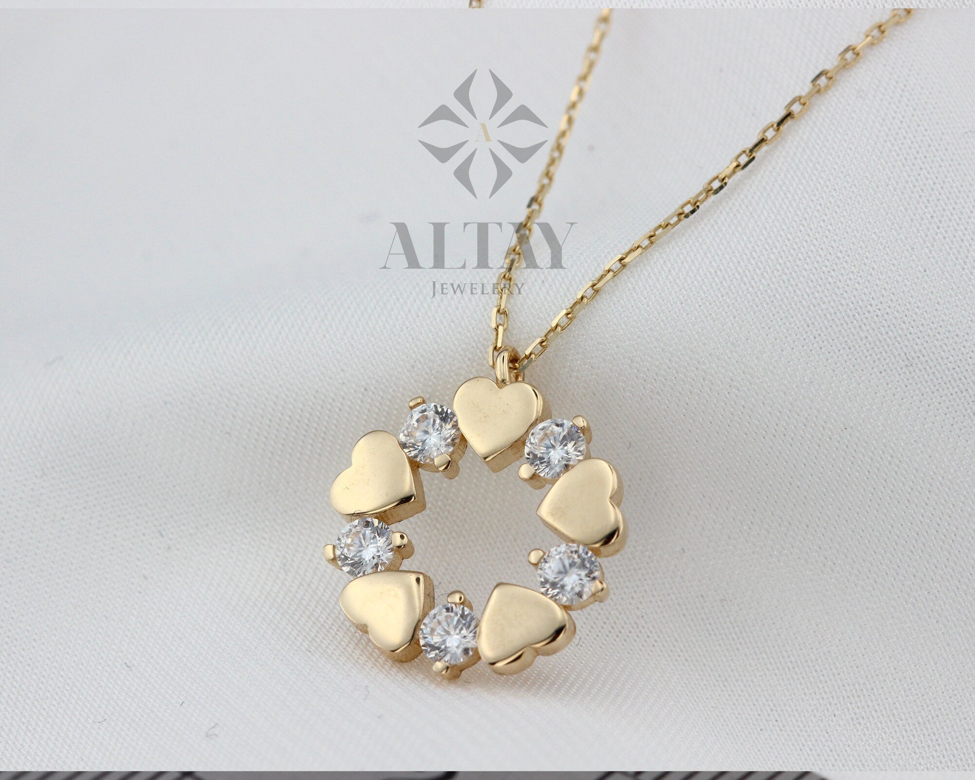 14K Gold Heart Wreath Necklace, Christmas Wreath Pendant, Infinite Love Choker, Eternity Charm, Bridal Jewelry, Dainty Gift for Her,
