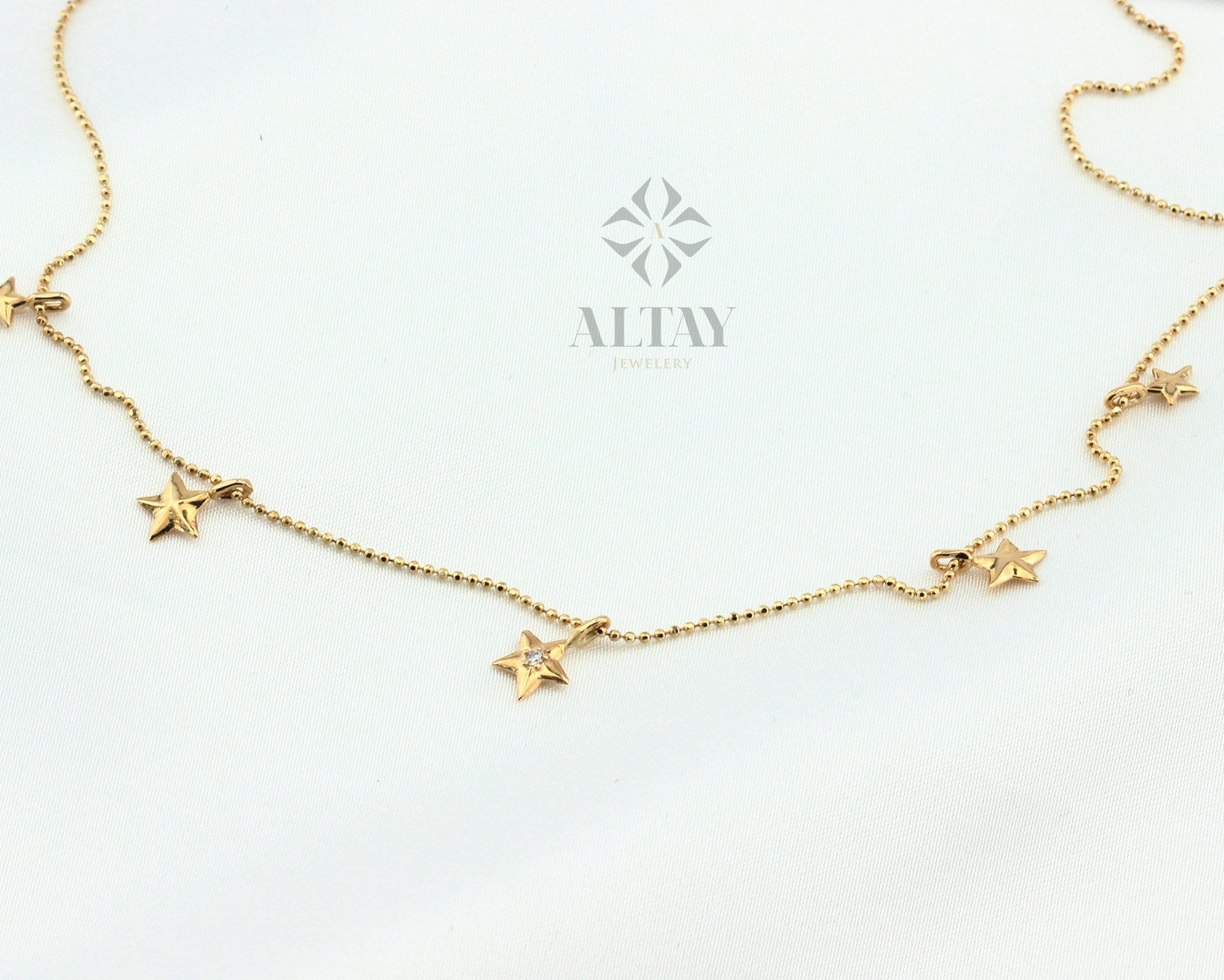 14K Gold Gold Star Necklace, Charm Necklace, Gold Star, Gold Chain Necklace, Dainty Gold, Star Pendant, Layered Gold Choker Celestial