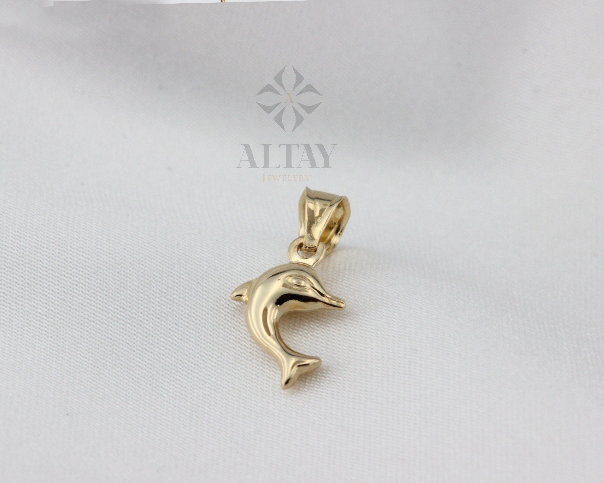 14K Gold Dolphin Necklace, Dolphin Pendant, Dolphin Fish Charm, Ocean Choker Charm, Valentine's Day Gift, Animal Jewelry, Gift for Her