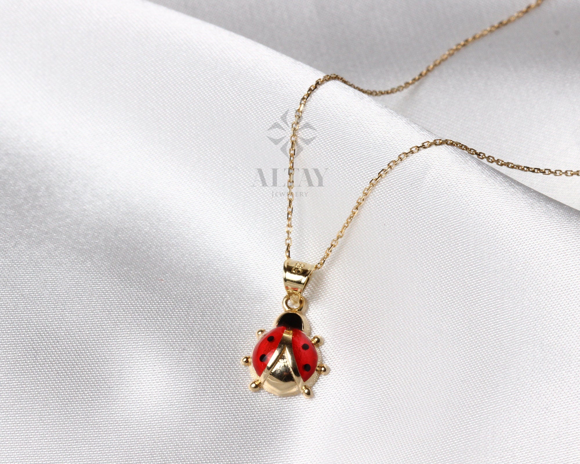 Gold Ladybug Pendant Necklace, 14K Gold Dainty Animal Layering Choker, Minimal Everyday Jewelry, Enamel Red Good Luck Charm, Gift for Her