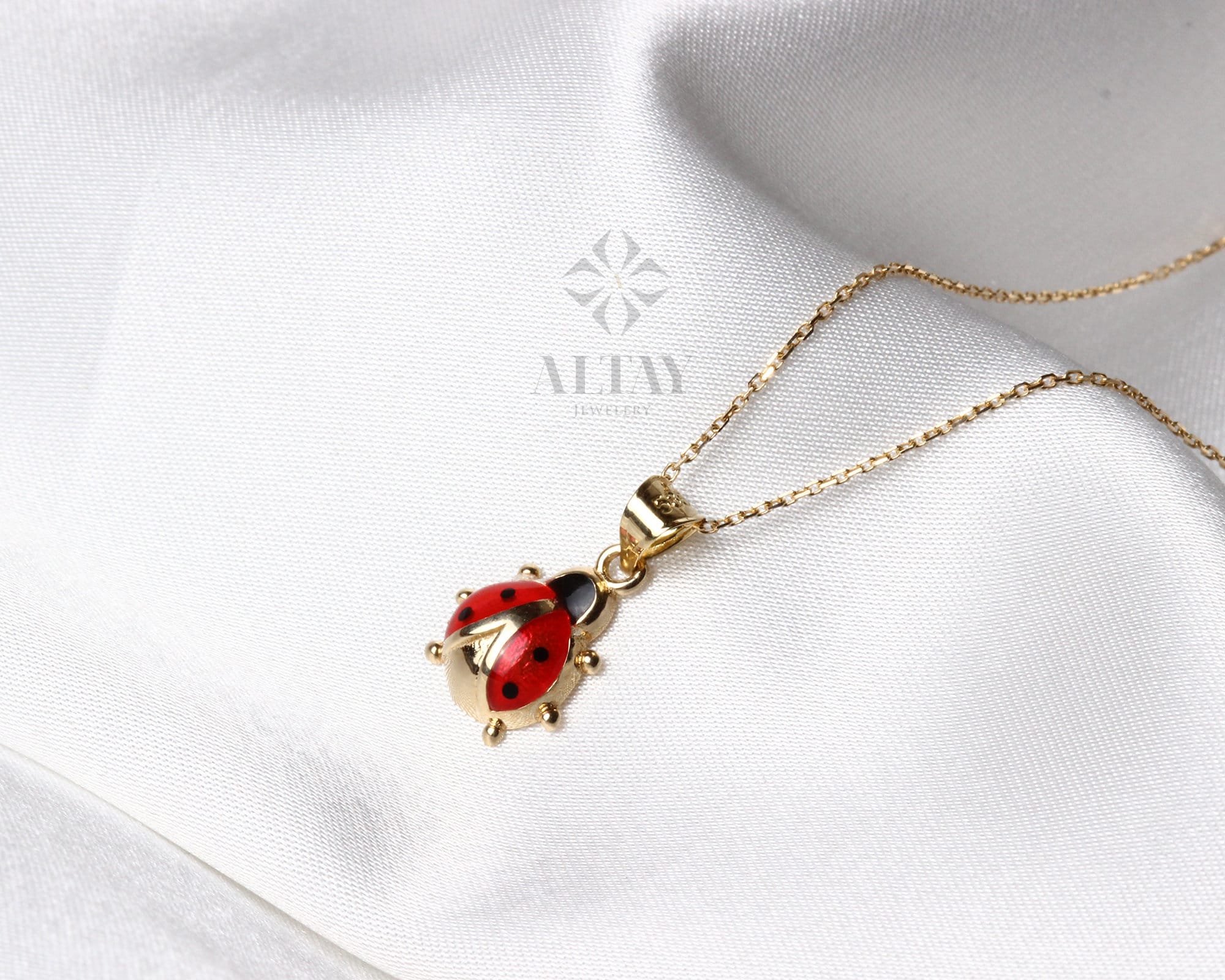 14K Gold Ladybug Necklace, Tiny Ladybug Charm Pendant, Red Enamel Good Luck Necklace, Ladybird Lovers, Minimalist Gold Pendant