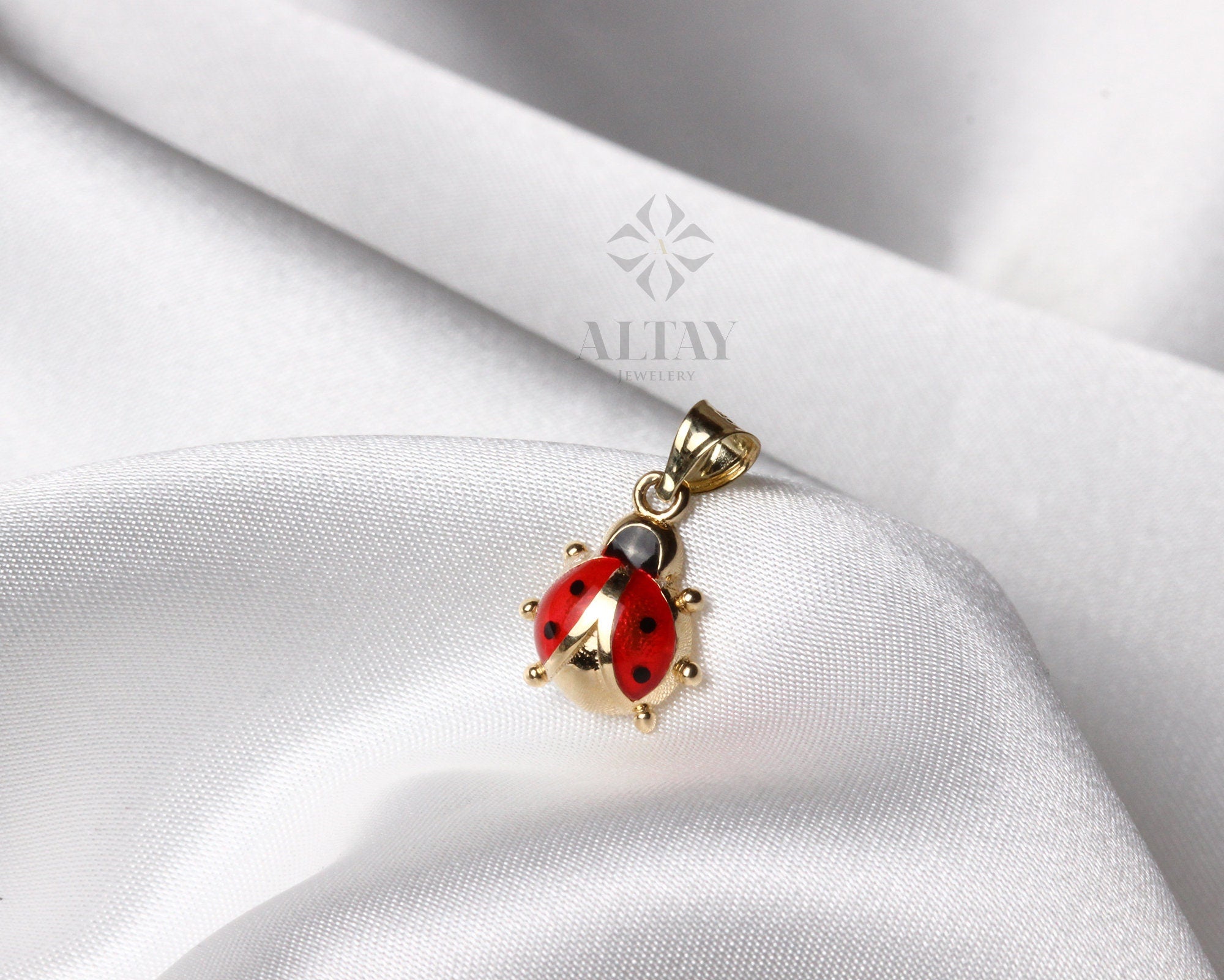 Gold Ladybug Pendant Necklace, 14K Gold Dainty Animal Layering Choker, Minimal Everyday Jewelry, Enamel Red Good Luck Charm, Gift for Her
