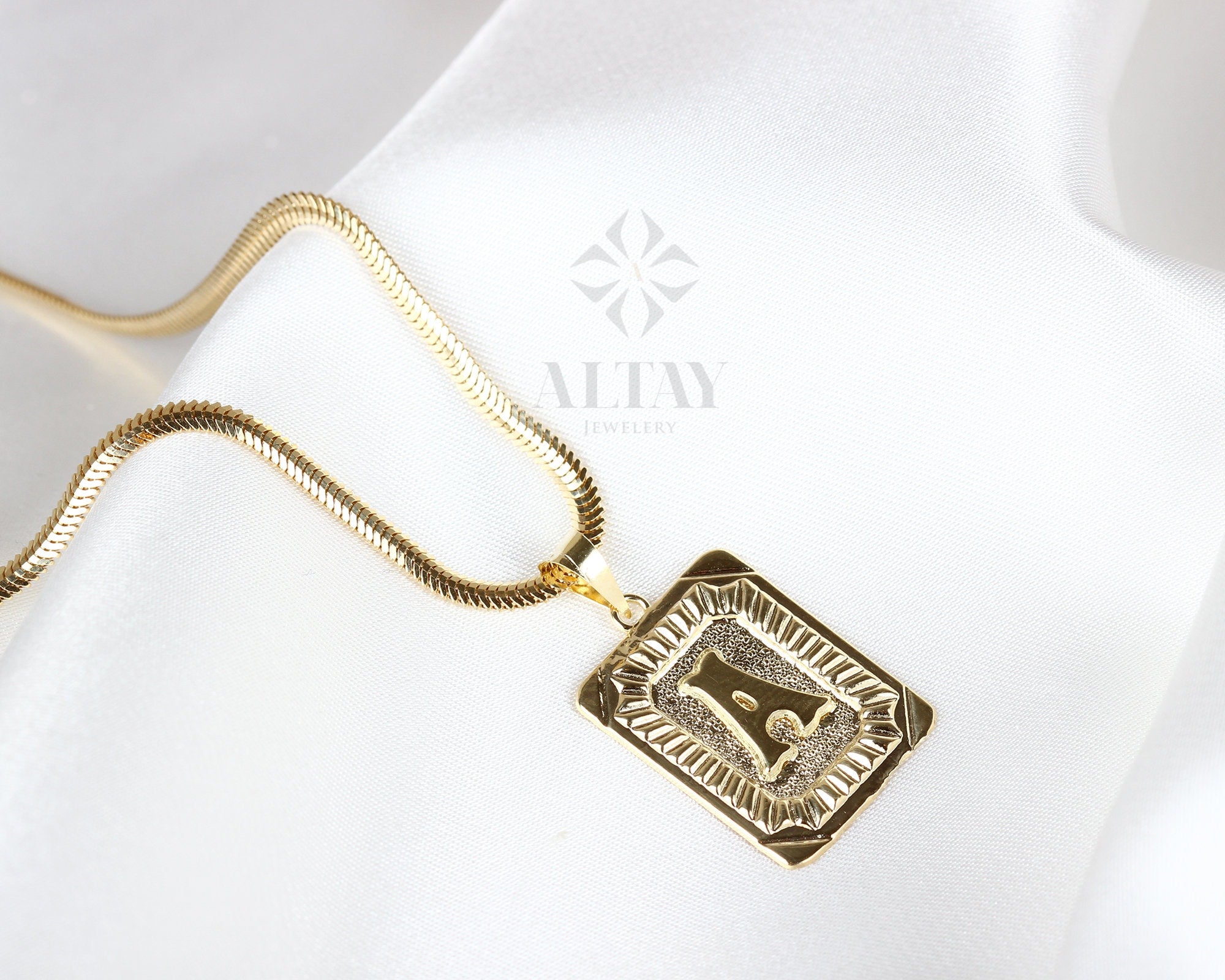 HANLI Initial Women - 14k Gold Plated Dainty Letter Necklace Simple Alphabet A-Z  | ChicGrl