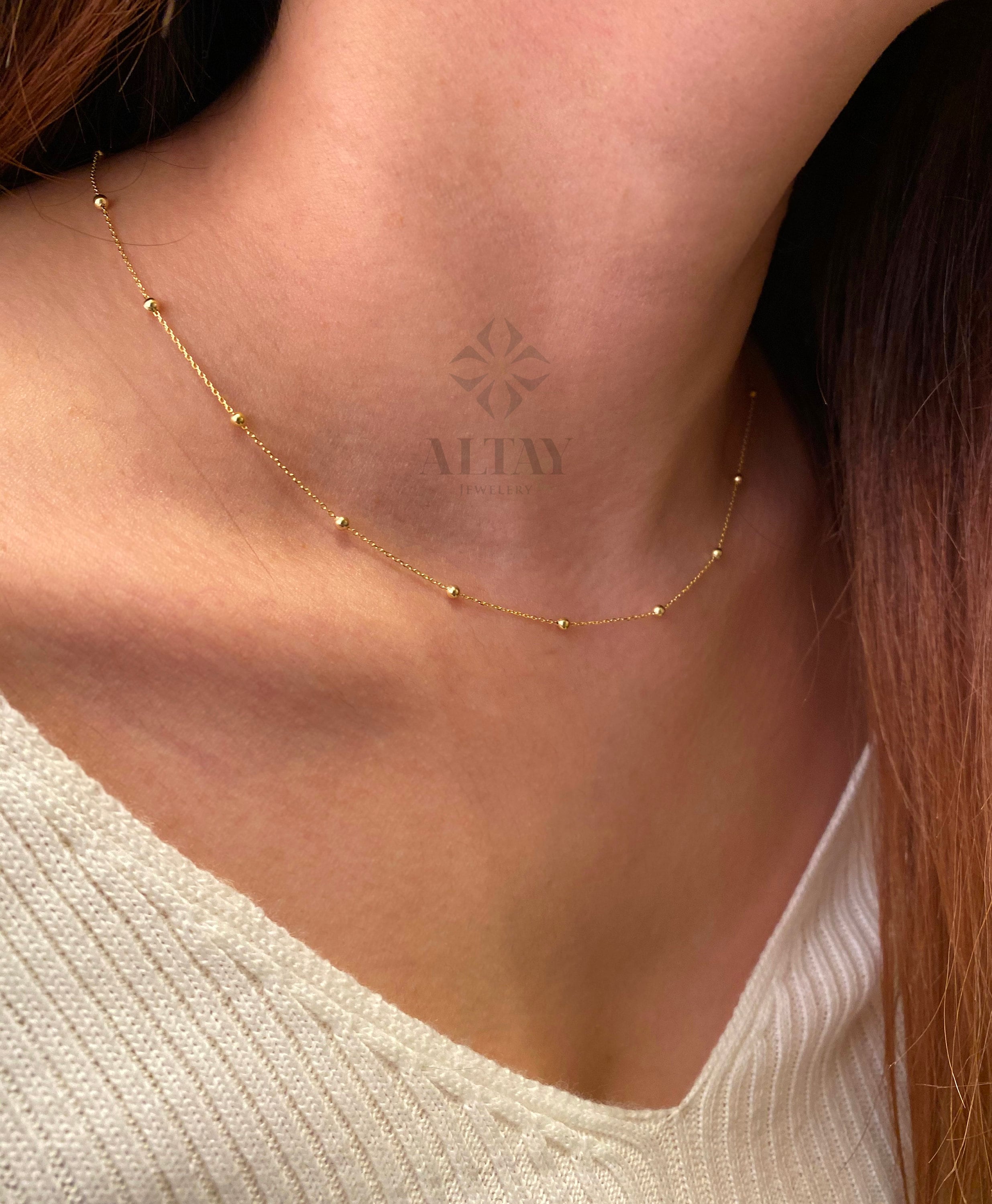 Minimalist gold necklace, perfect gift for her
