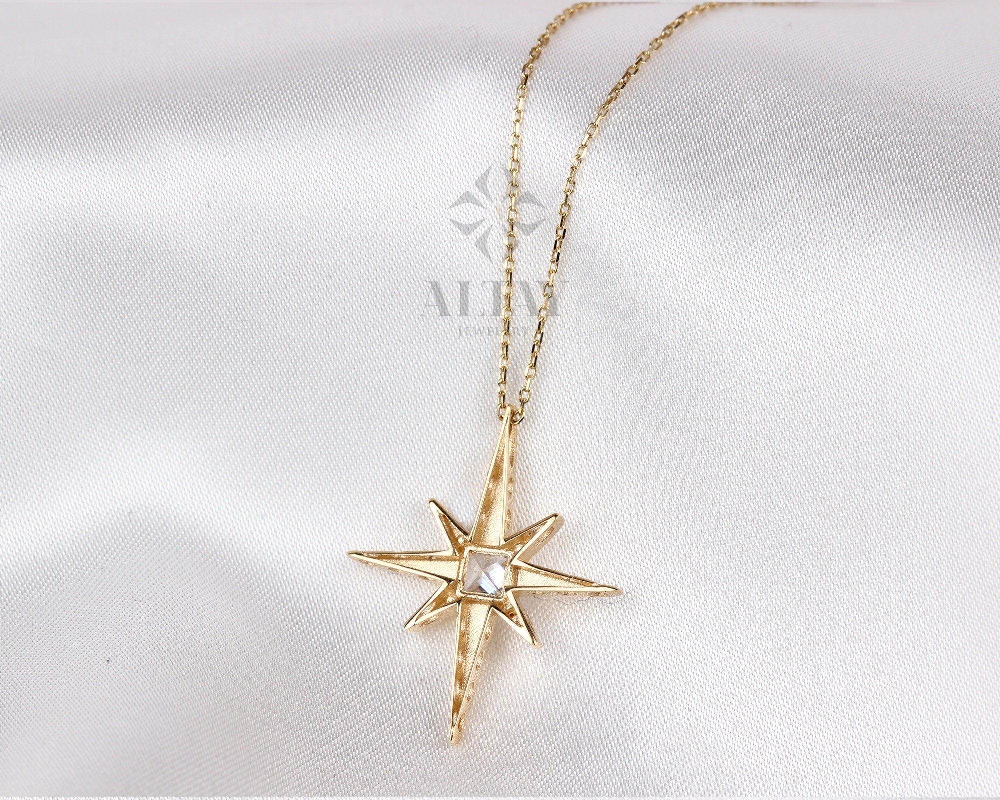 14K Gold North Star Necklace, Celestial North Star Pendant, Gift for Her, Minimalist, Dainty Layering Chain, Christmas, Valentines Day Gift