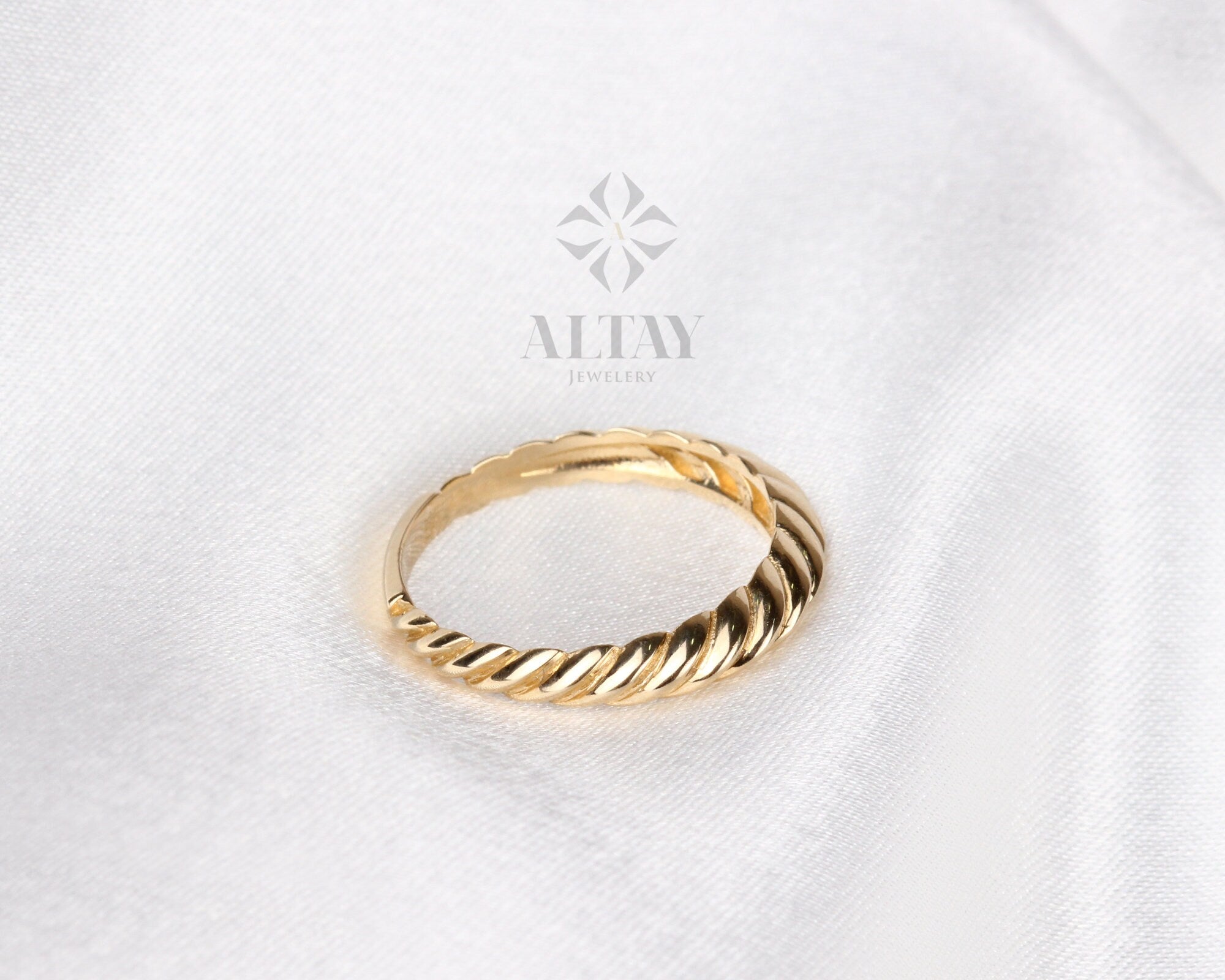 14K Solid Gold Croissant Ring, Twist Dome Ring, Gold Chunky Ring, Twisted Rope Ring, Bold Croissant Ring, Statement Ring, Minimalist Ring
