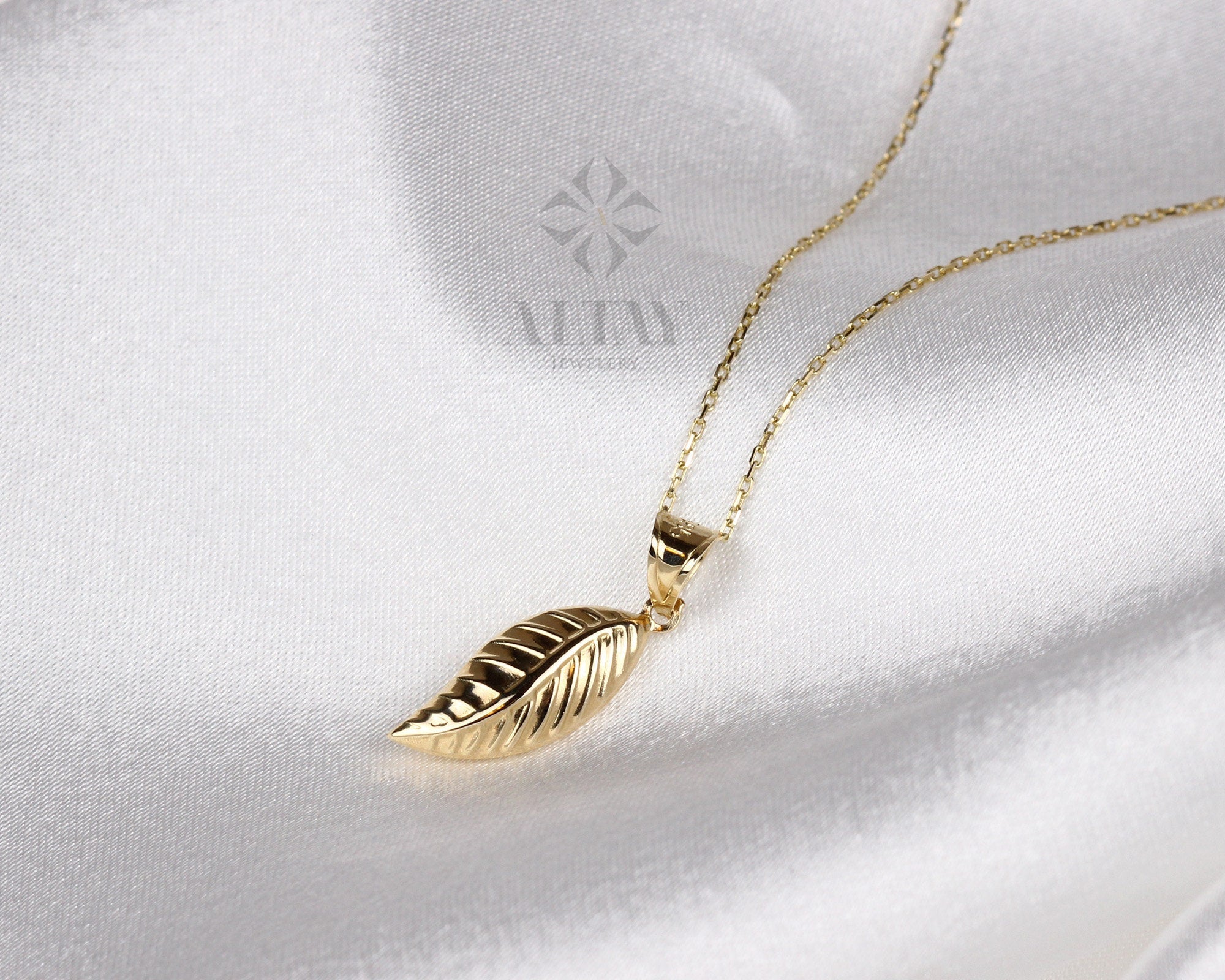 14K Gold Leaf Necklace, Chance Feather Pendant, Palm Charm, Dainty Leaf Choker, Layering Jewelry, Tiny Wedding Bridesmaid Gift for Her