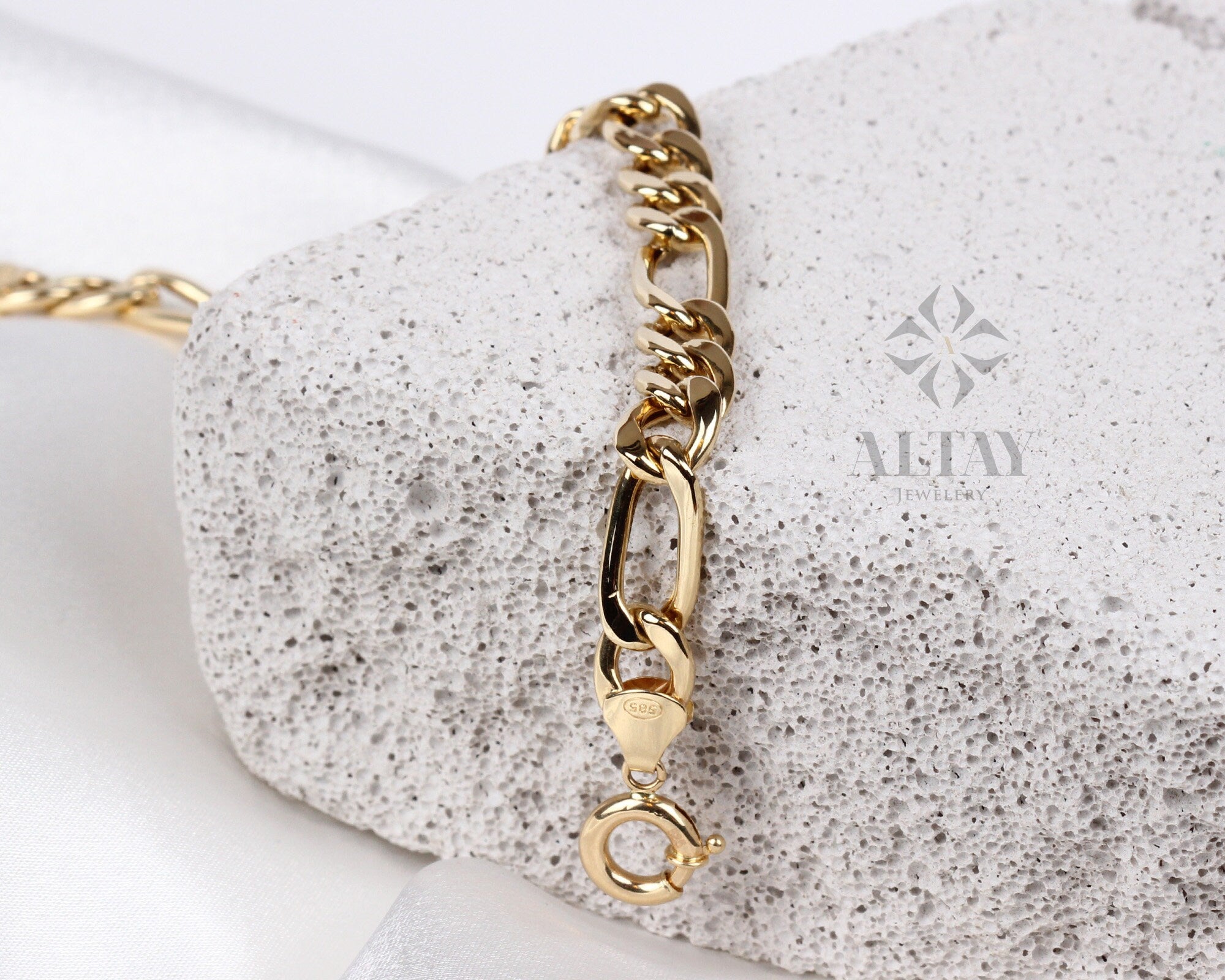 14K Solid Gold Figaro Mariner Chain Bracelet, 8mm Layering Chain, Gift For Her Him, Minimal Fashion Bracelet, Unisex Chain, Delicate Modern