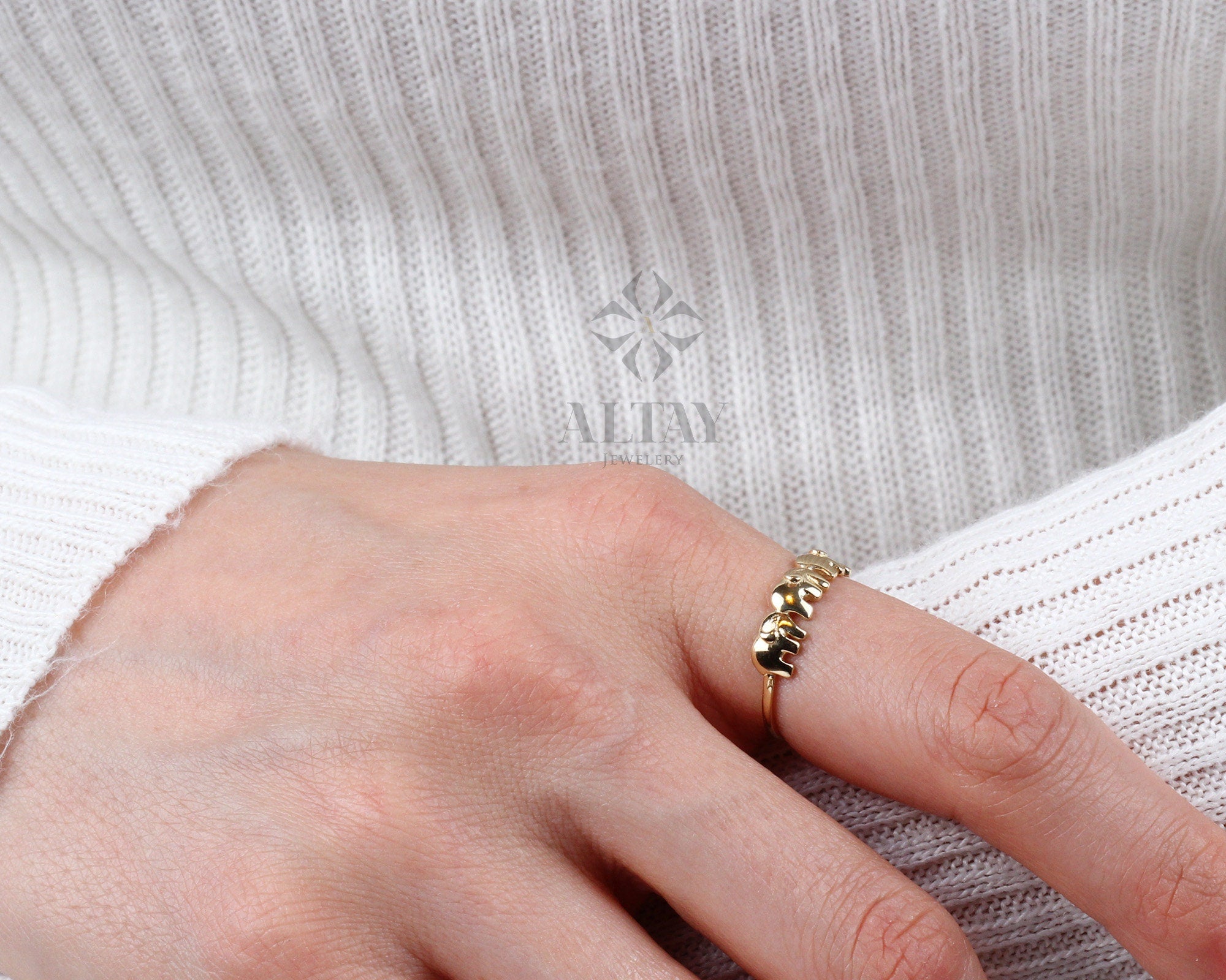 14K Gold Three Elephant Ring, Stacking Elephant Ring, Animal Gold Band Ring, Good Luck Ring, Mother Elephant Ring, Valentines Day Gift