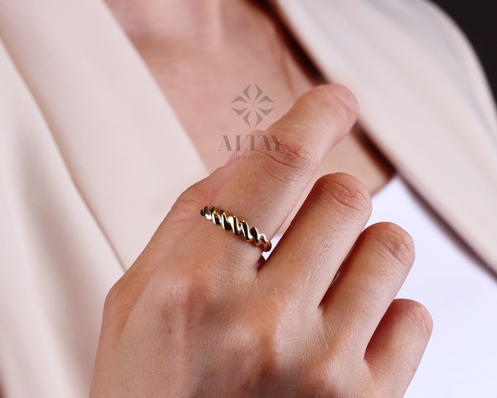 14K Gold Twist Ring, Croissant Braided Rope Dome Ring, Statement Ring, Half Twist Line Ring, Jewelery, Minimalist, Gift For Her, Jewelry
