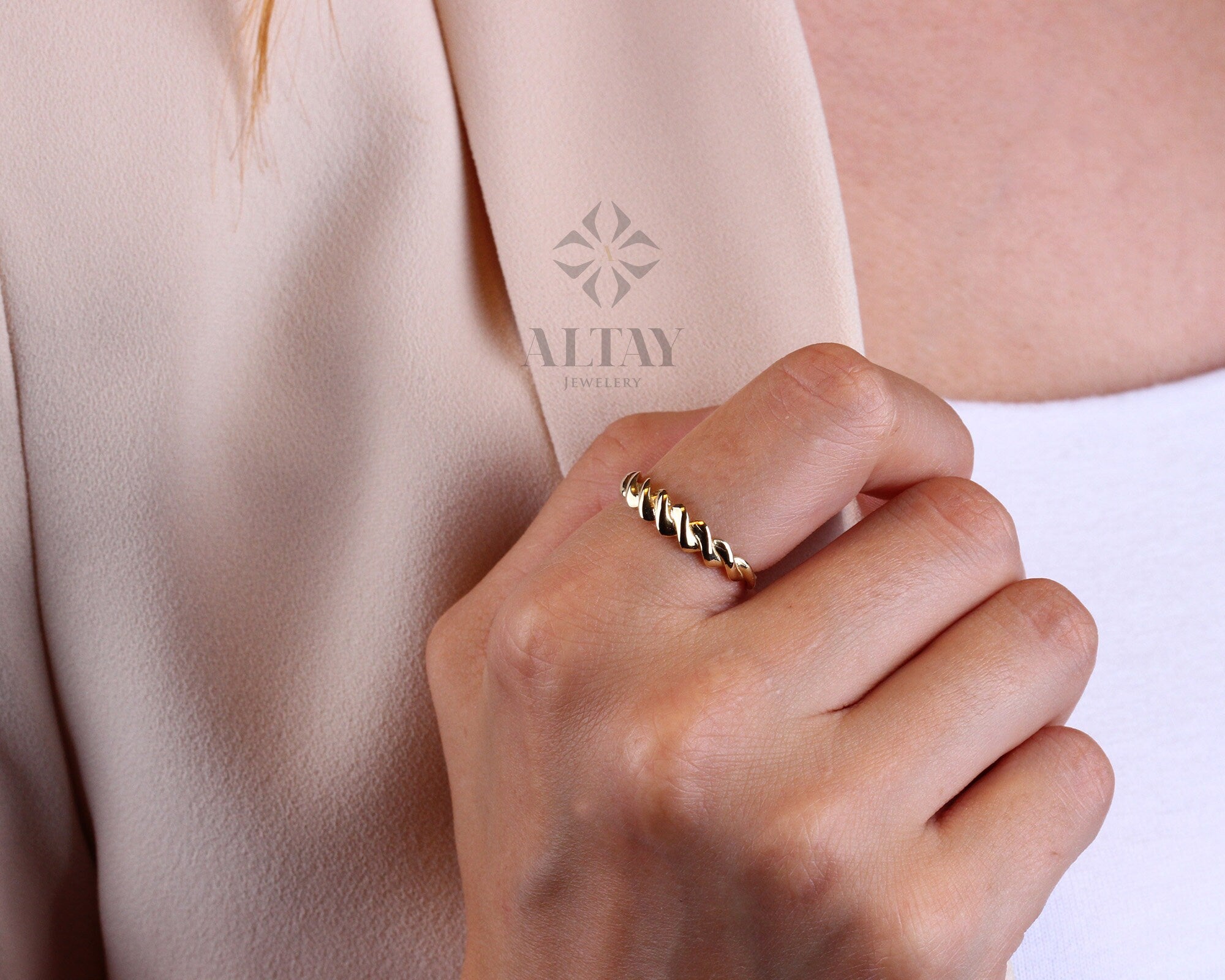 14K Gold Twist Ring, Croissant Braided Rope Dome Ring, Statement Ring, Half Twist Line Ring, Jewelery, Minimalist, Gift For Her, Jewelry