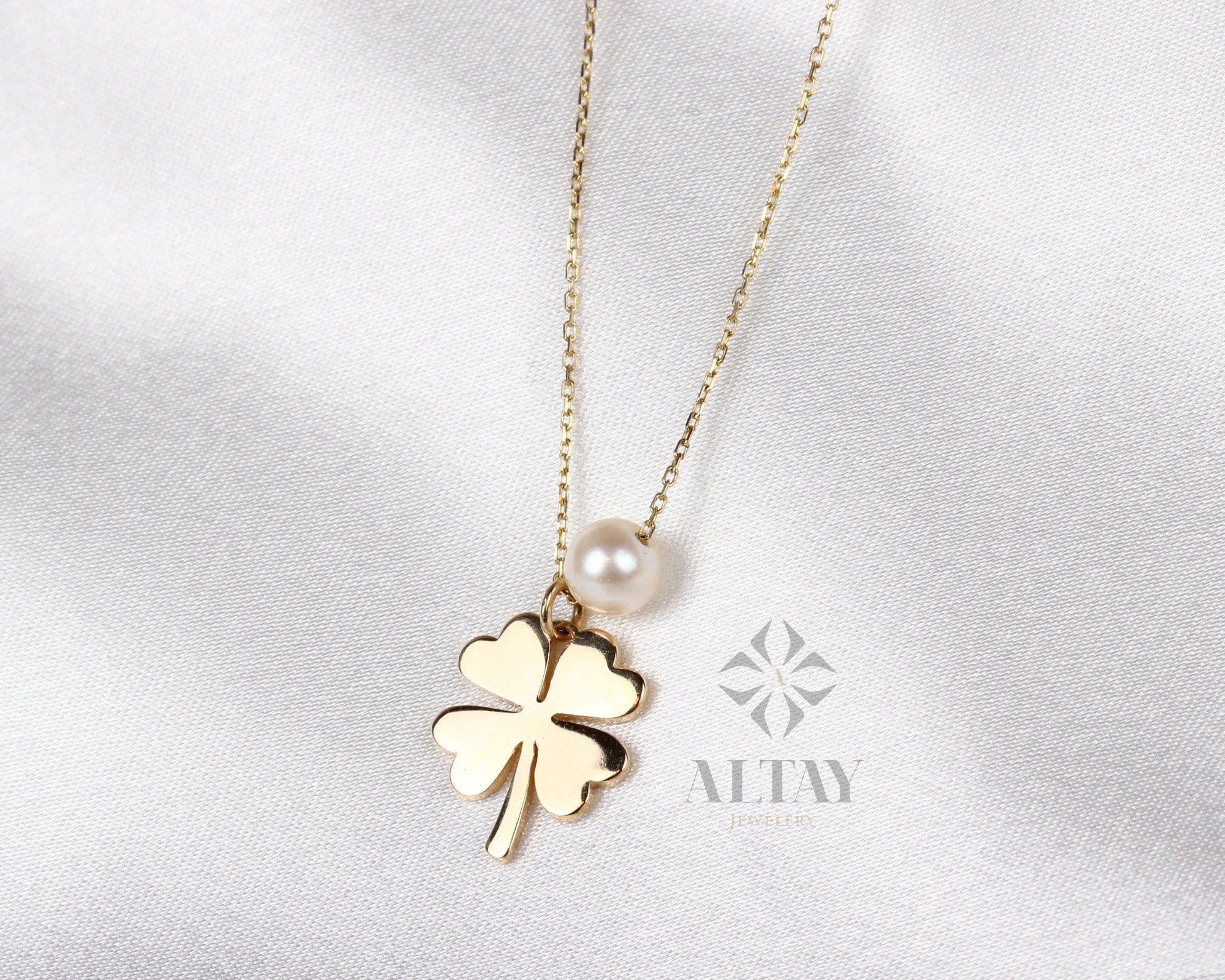 14K Gold Clover Necklace, Dainty Good Luck Pendant, Four Leaf Clover Choker, Lucky Charm Necklace, St. Patrick's Day Accessory, Gift for Her