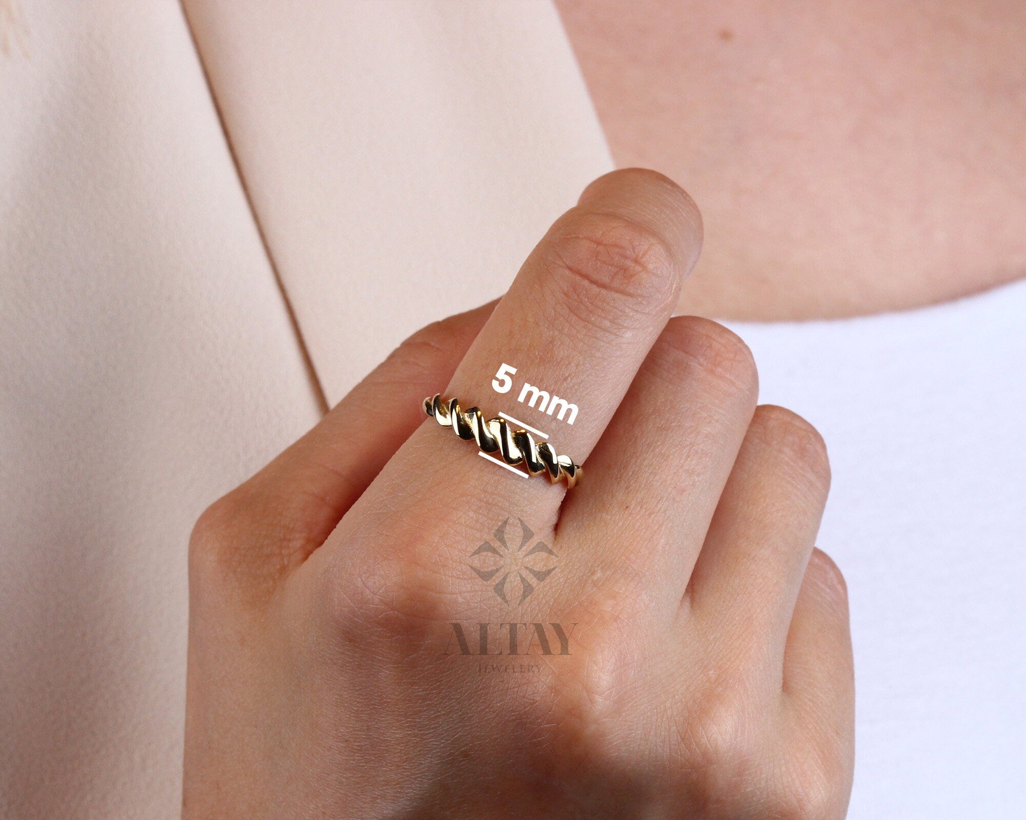 14K Gold Twist Ring, Croissant Braided Rope Dome Ring, Statement Ring, Half Twist Line Ring, Jewelery, Minimalist, Gift For Her, Jewelry