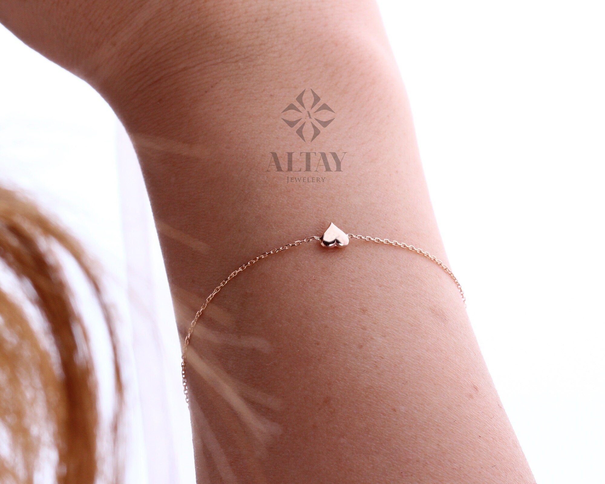 14K Gold Heart Bracelet
