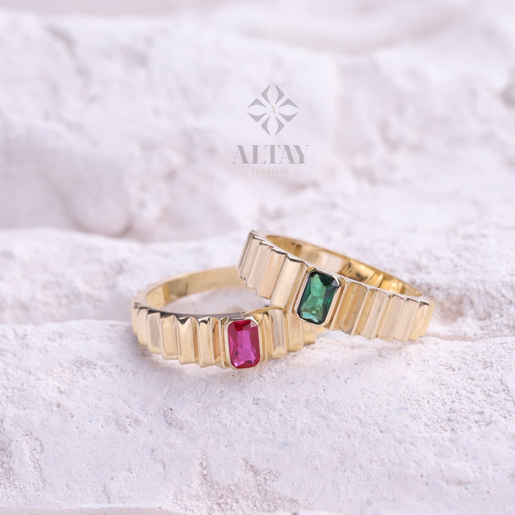 14K Gold Vintage Baguette Ring, Delicate Emerald Ring, Birthstone Gold Ring, Emerald Cut Engagement Band, Dainty Solitaire Gemstone Ring