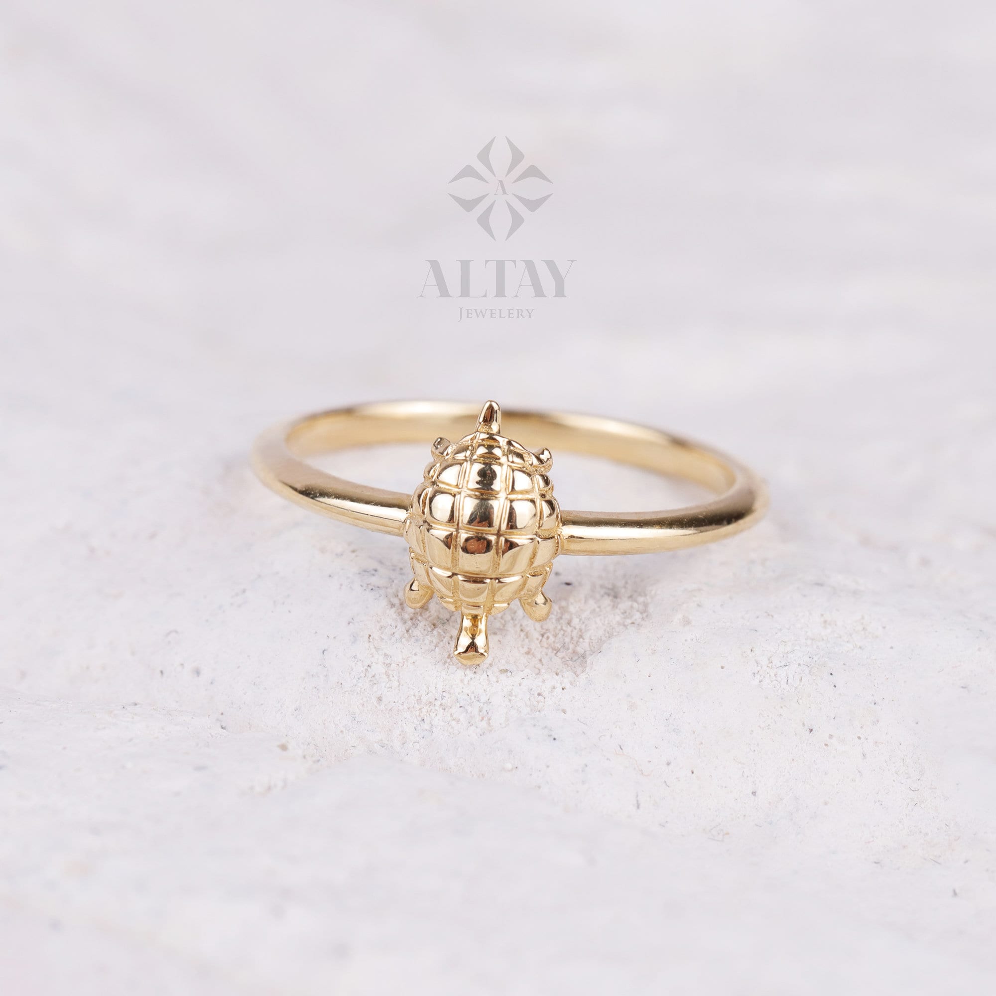 14K Gold Turtle Ring, Gold Sea Turtle Band, Tortoise Stackable Ring, Caretta Caretta Ring Animal Jewelry, Dainty Knuckle Band, Luck Turtle