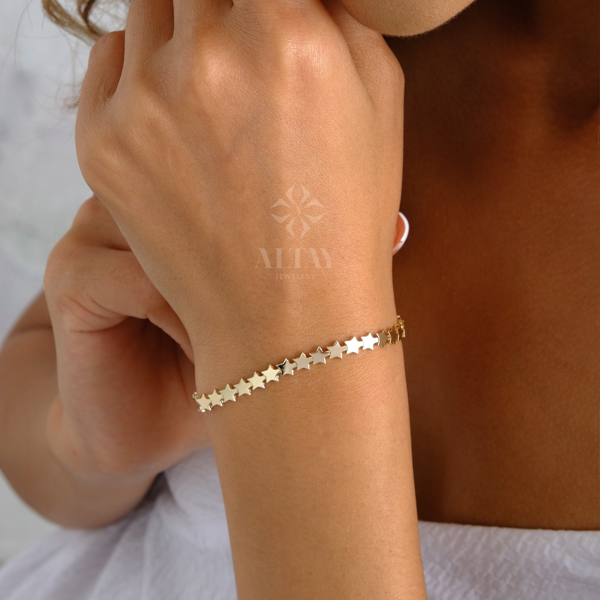 14K Gold Star Bracelet, Gold Multi Stars Bracelet, Dainty Celestial Jewelry, Minimalist Star Charm Bracelet, Anniversary Gift For Her