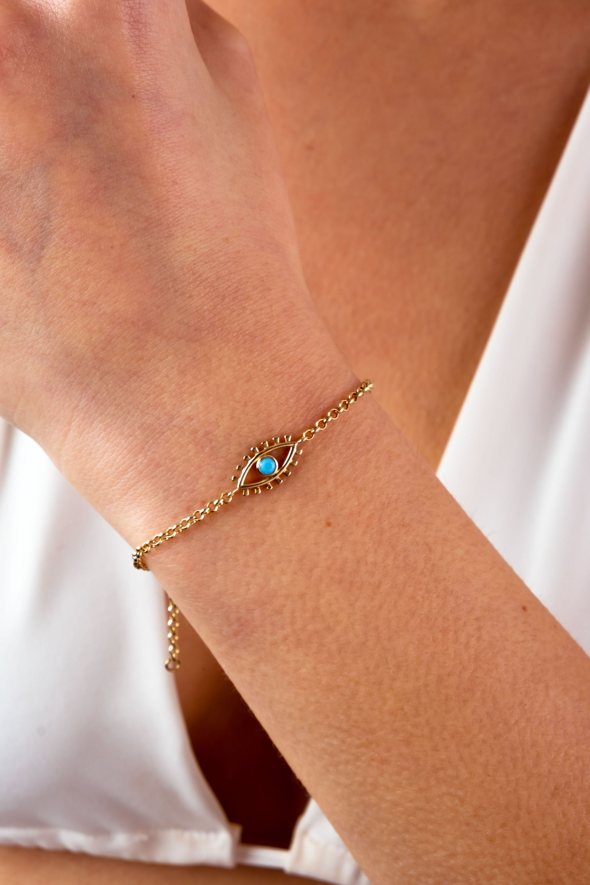 14K Gold Evil Eye Bracelet, Rolo Chain Link Evil Eye Bracelet, Dainty Bracelet, Evil Eye Lashes Jewelry, Maid of Honor Gift, Gift for Her