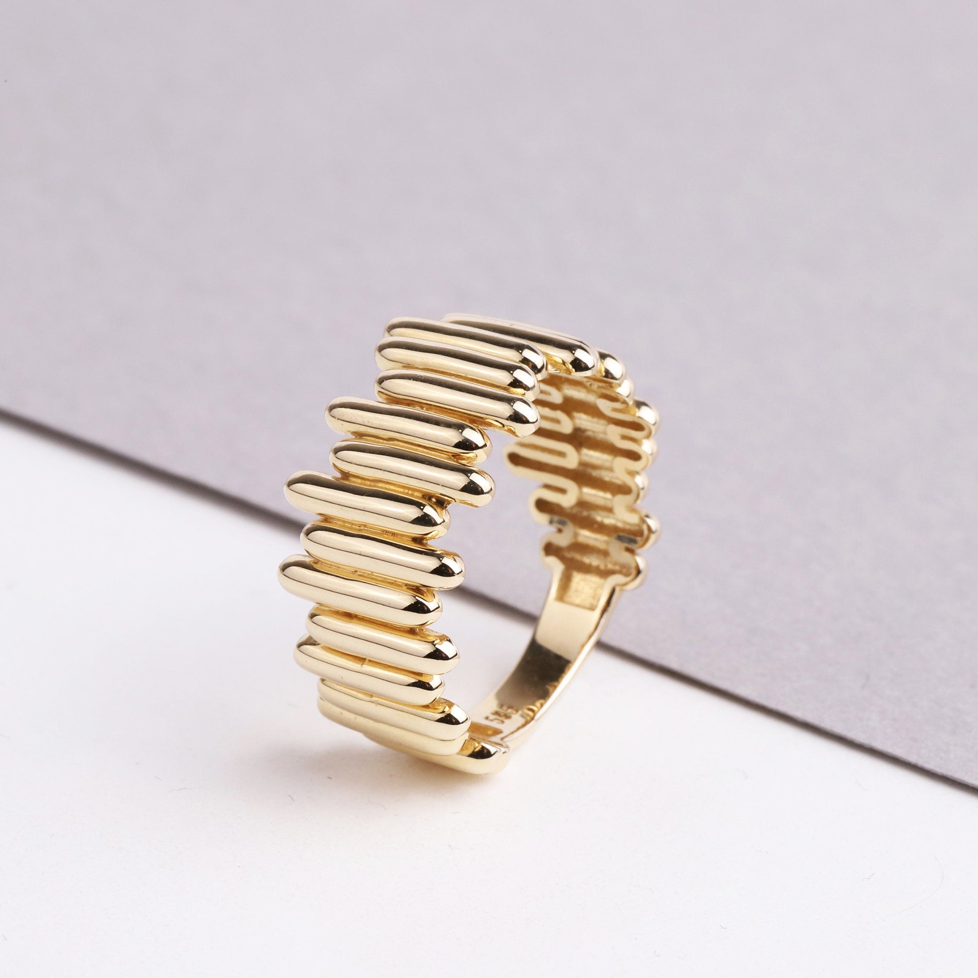 14K Gold Zigzag Ring, Tiny Gold Ring, Statement Ring, Wave Ring, Unique Design, Minimalist Gold Ring, Dainty Ring, Statement Ring