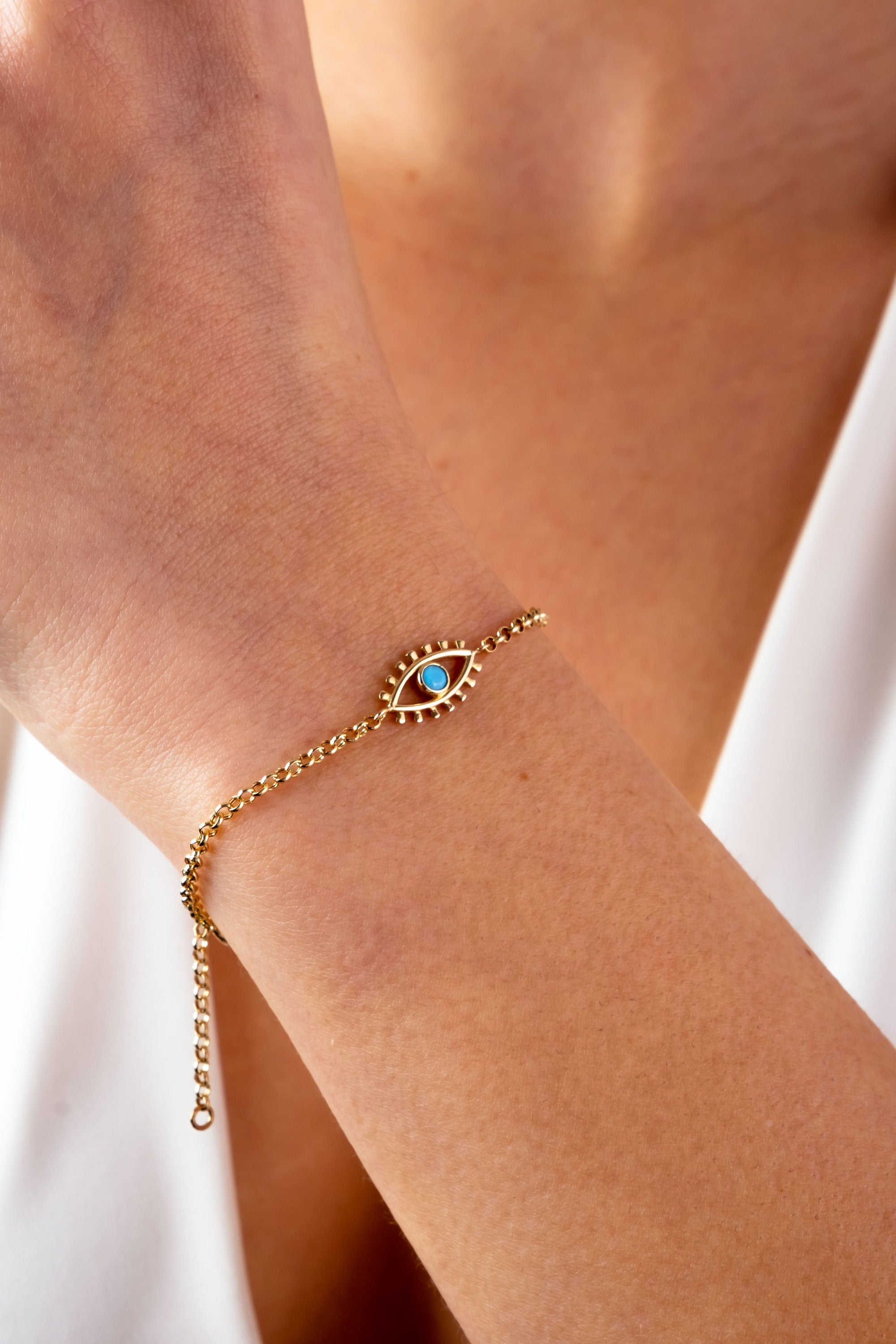 14K Gold Evil Eye Bracelet, Rolo Chain Link Evil Eye Bracelet, Dainty Bracelet, Evil Eye Lashes Jewelry, Maid of Honor Gift, Gift for Her