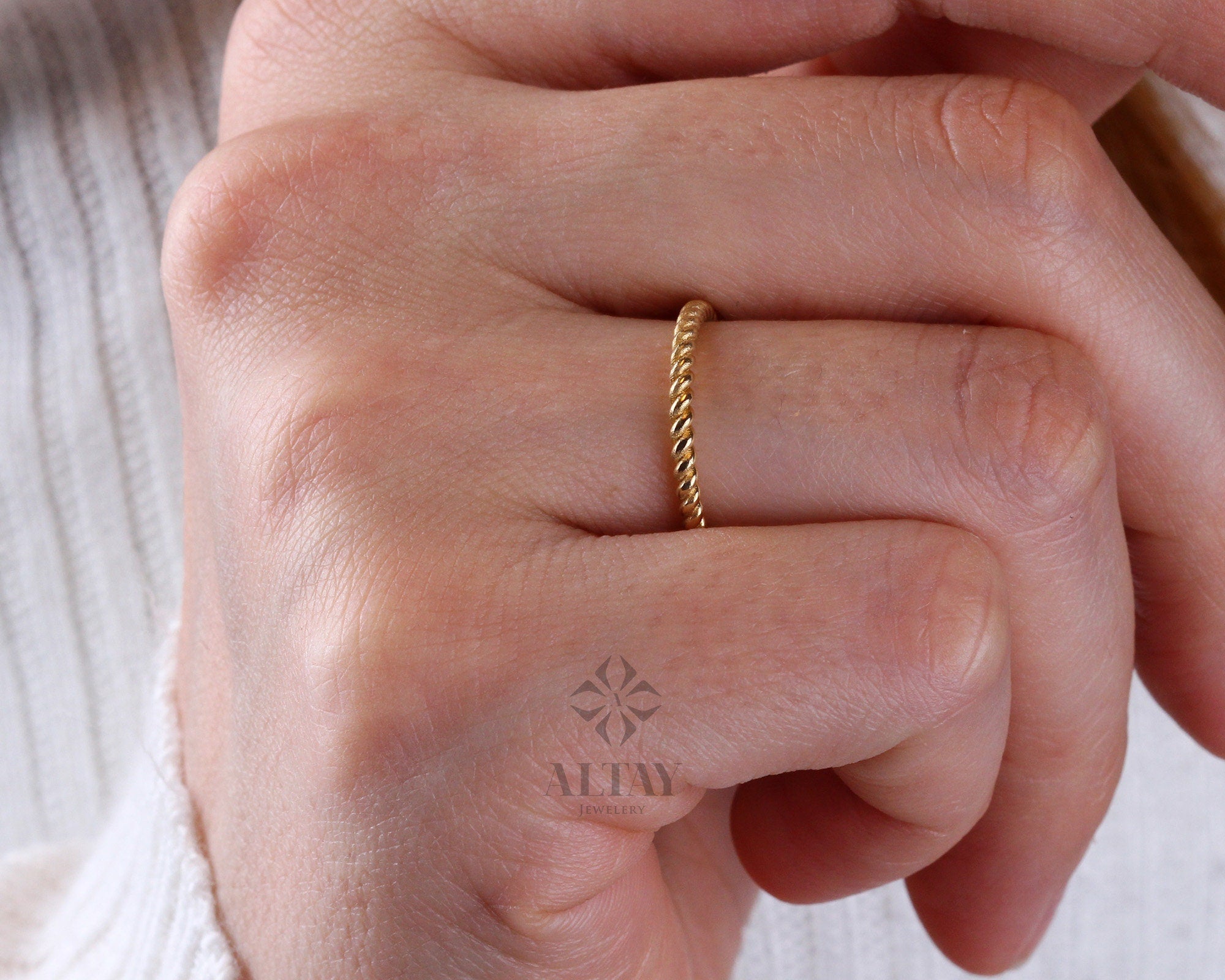 14K Gold Twist Ring, 1.5mm Twisted Rope Wedding Band Ring, Stacking Twist Ring, Minimalist Knuckle Ring, Gold Rope Ring, Thin Stacking Rings