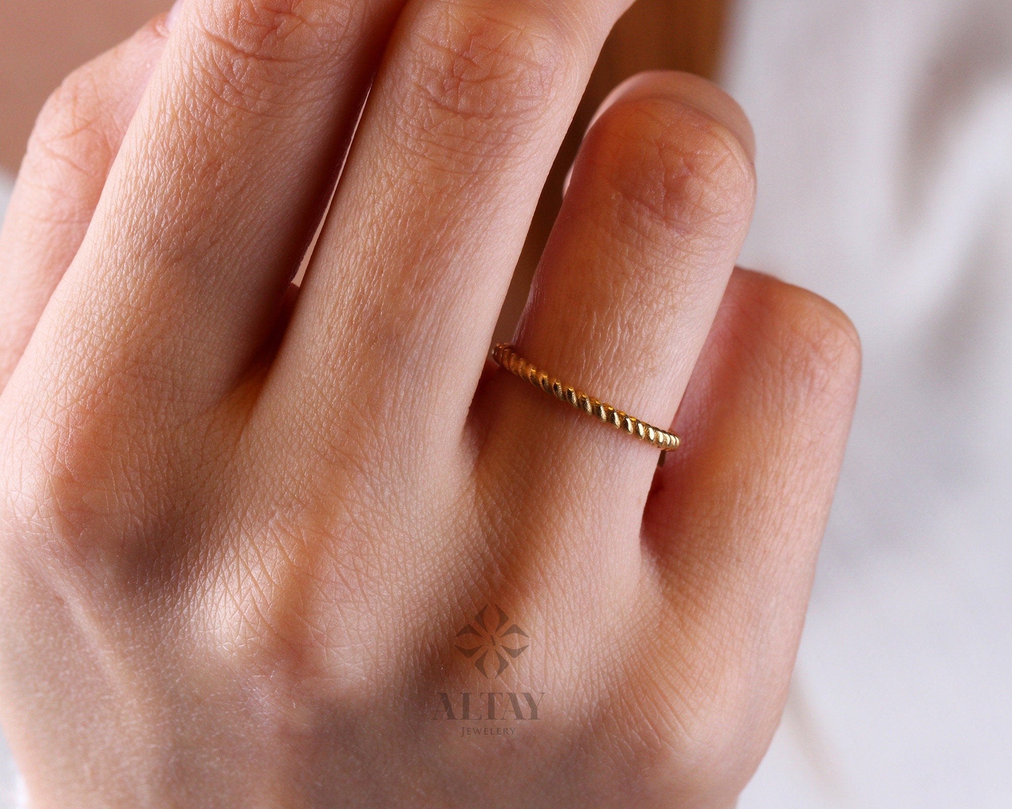 14K Gold Twist Ring, 1.5mm Twisted Rope Wedding Band Ring, Stacking Twist Ring, Minimalist Knuckle Ring, Gold Rope Ring, Thin Stacking Rings