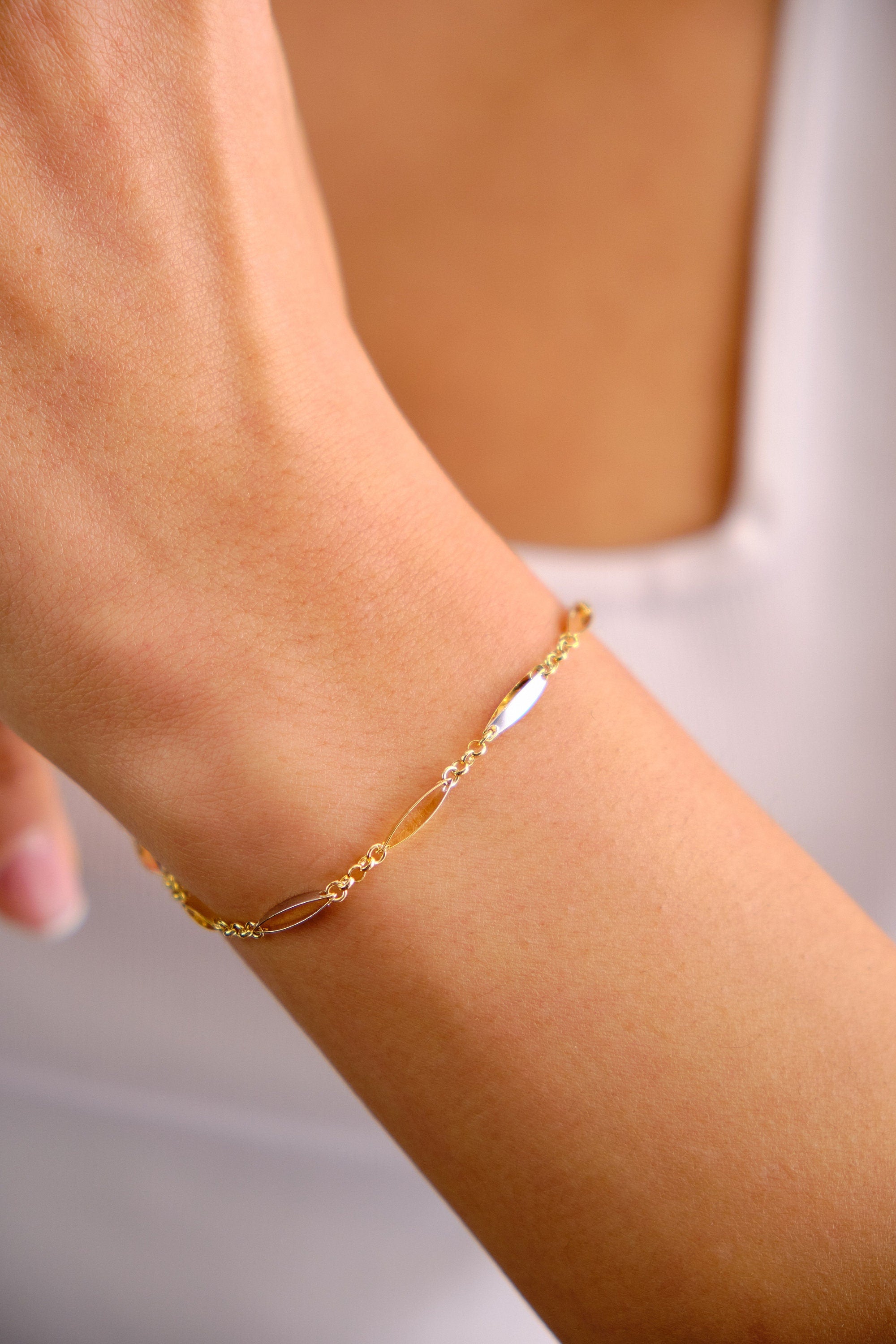 14K Gold Figaro Chain Bracelet, 2mm Oval Figaro Chain Bracelet, Dainty Layering Gold Bracelet, Men Women Figaro Chain Bracelet, Thin Chain
