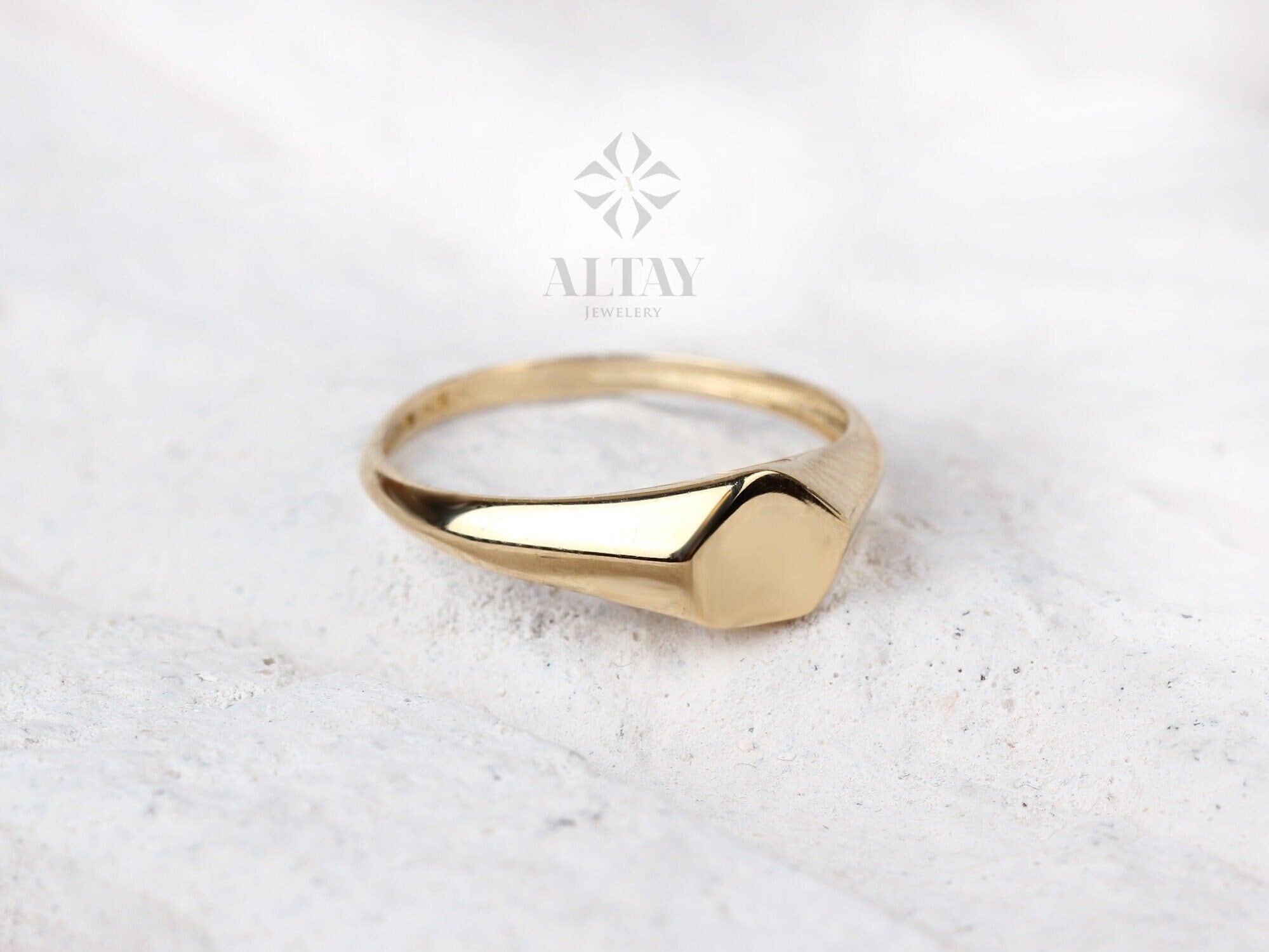 14K Gold Pentagon Signet Ring, Gold Signet Ring, Gold Pentagon Pinky Ring, Custom Personalized signet ring, Pentagon Signet, Gift For Her