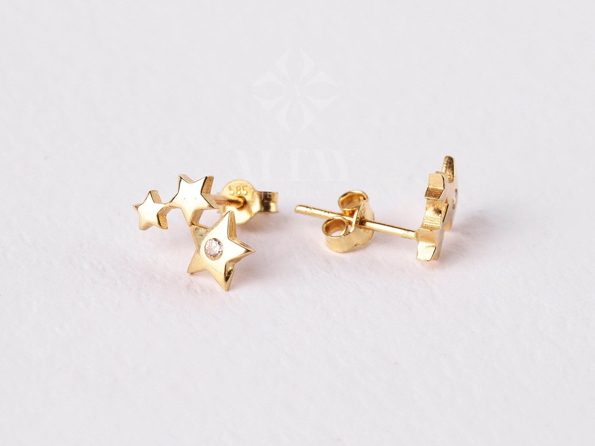 14K Gold Star Cluster Stud Earrings, CZ Diamond Dainty Stud Earrings Gold Star Earrings, Starburst Tiny Stud Earrings, Small Stud Earrings