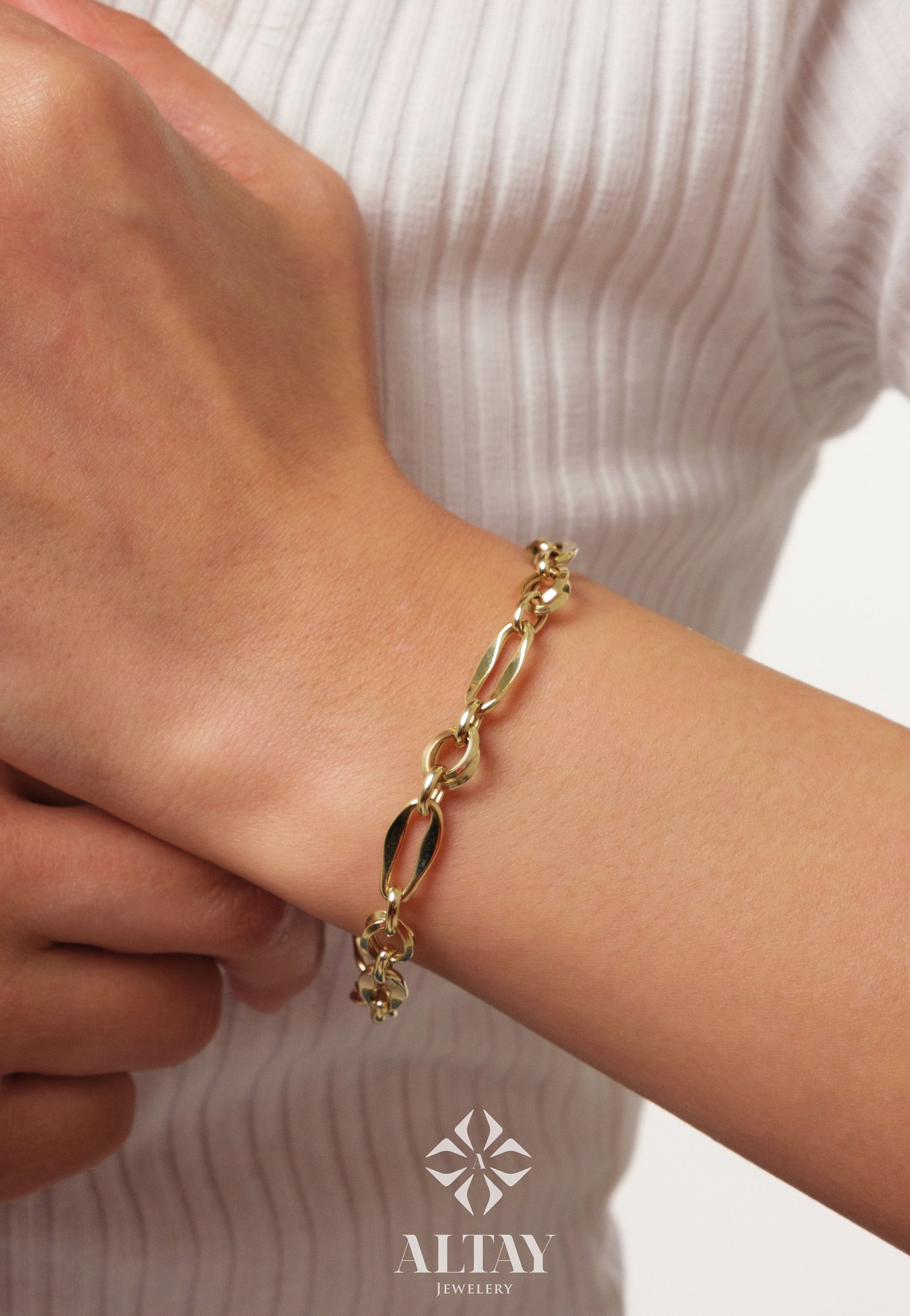 14K Gold Paperclip Rolo Chain Bracelet, Rectangle Long Chain, Chunky Oval Chain Link Bracelet, Layered Bracelet, Dainty Chain, Gift For Her
