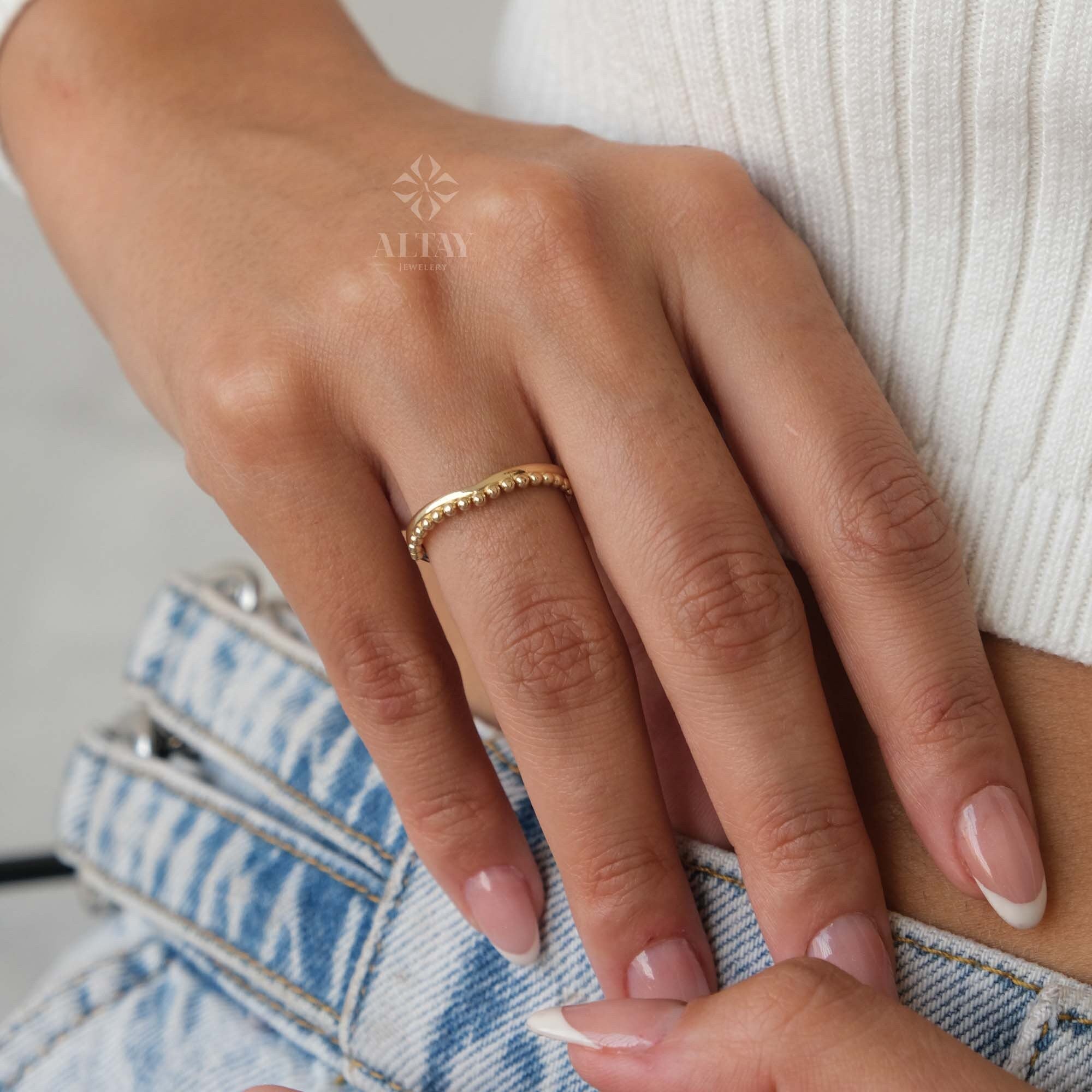 14K Gold Crown Ring, Crown Band Ring, Princess Crown Wedding Ring, Dainty Stacking Ring, Queen Beaded Ring, Vintage Stacking Band Ring