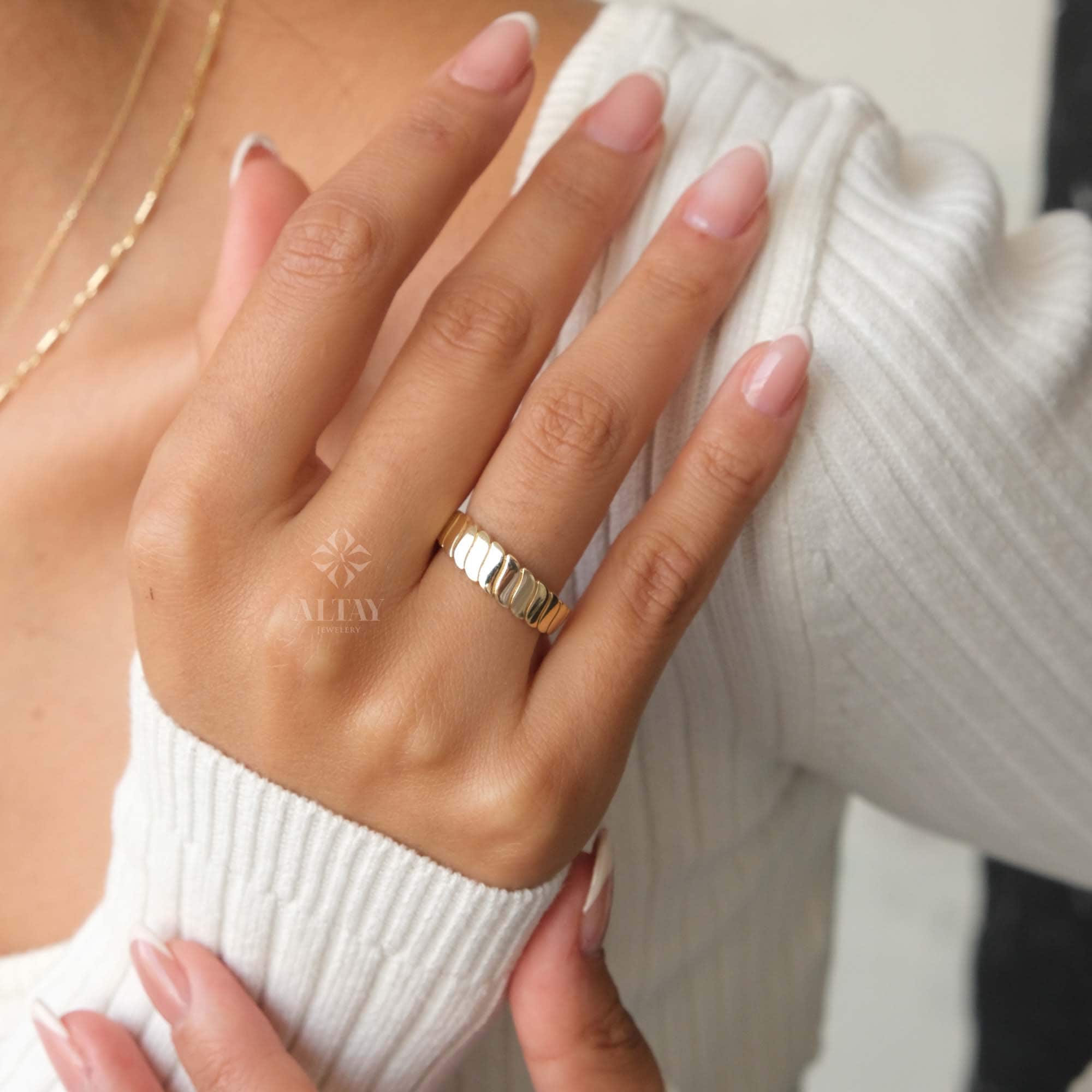 14K Gold Chain Ring, Twisted Dome Ring, Chunky Croissant Ring, Statement Gold Ring, Cuban Link Ring, Thick Chain Curb Ring, Bubble Ring