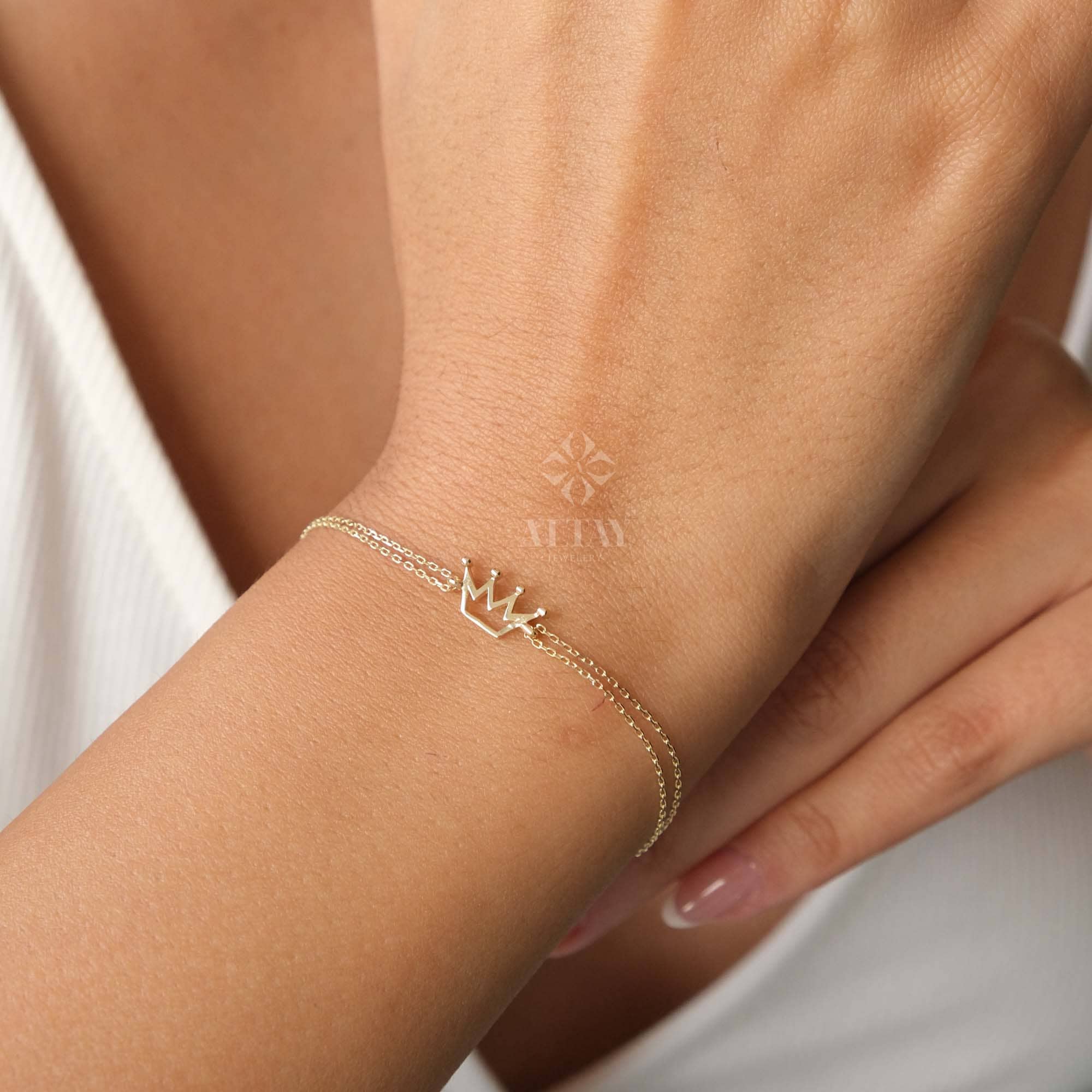 14K Gold Crown Bracelet, Tiny Solid Gold Crown Bracelet, Delicate Crown Bracelet, Dainty Gold Princess Bracelet, Mini Crown Bracelet