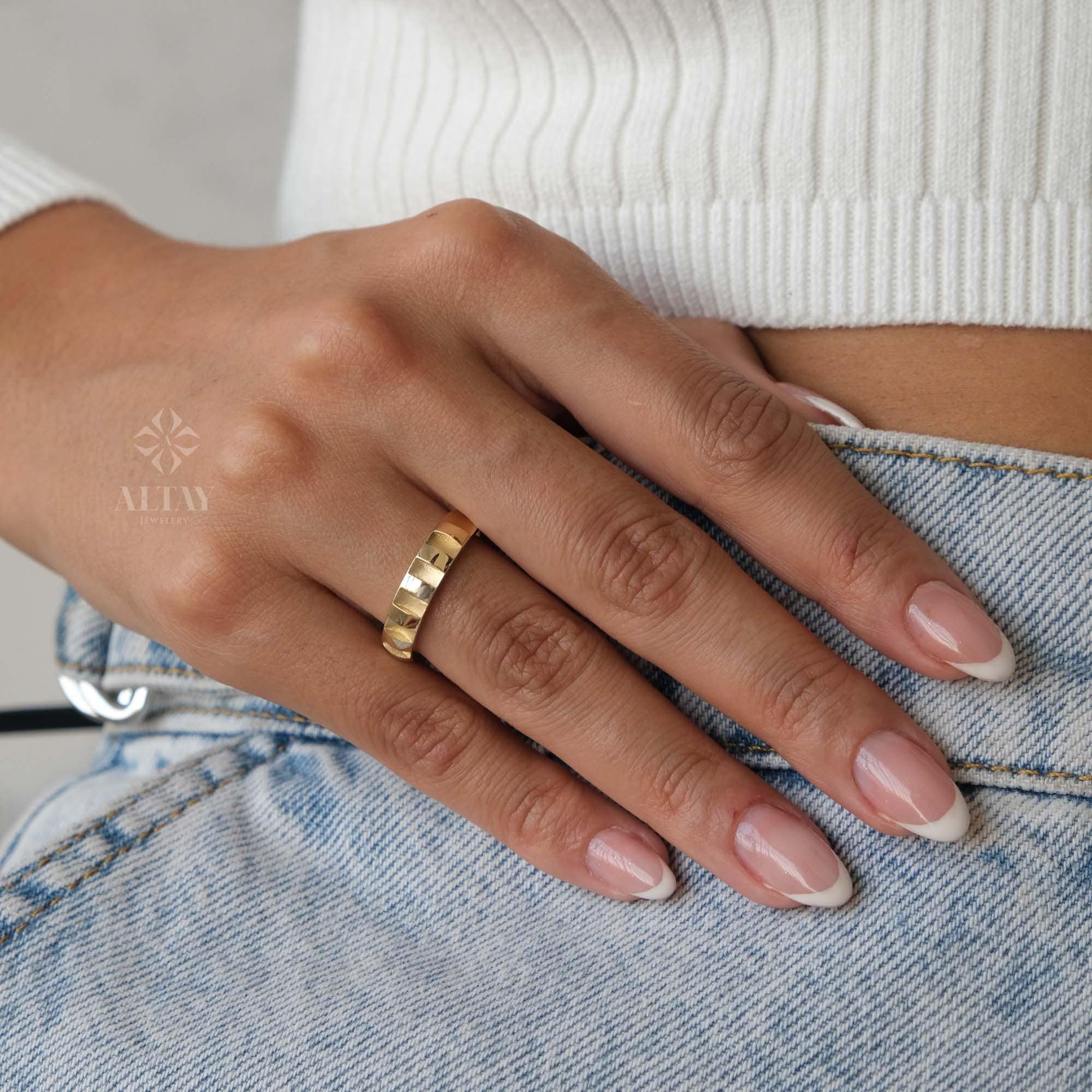 14K Gold Ribbed Dome Band Ring, Chunky Dome Ring, Stackable Gold Band, Half Eternity Dome Statement Ring, Gold Thick Band Ring, Gift For Her