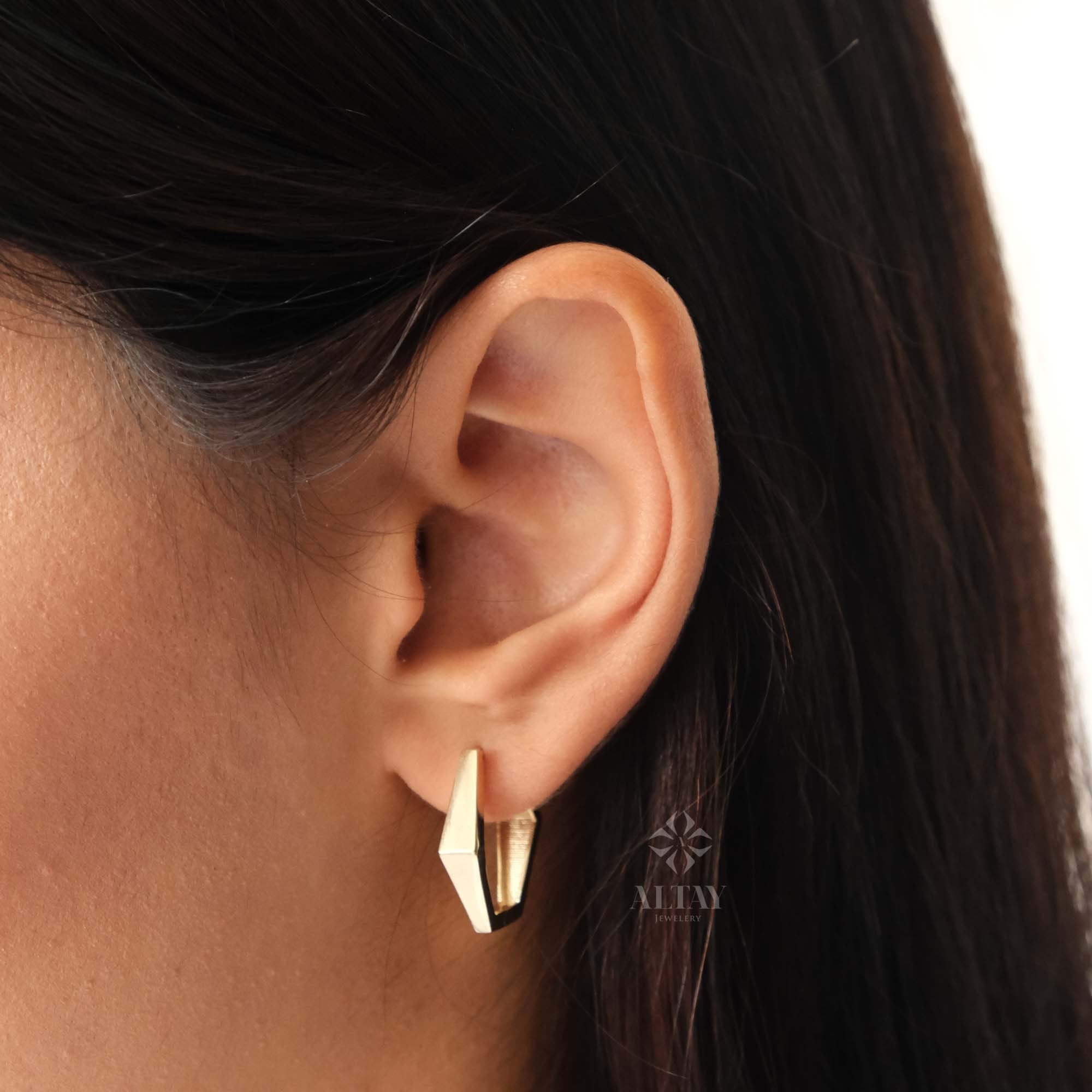 14K Gold Hoop Earring, Hexagon Gold Hoops, Geometric Gold Earrings, Dainty Hoops Huggies, Chunky Everyday Earrings, Shiny Finish Earrings