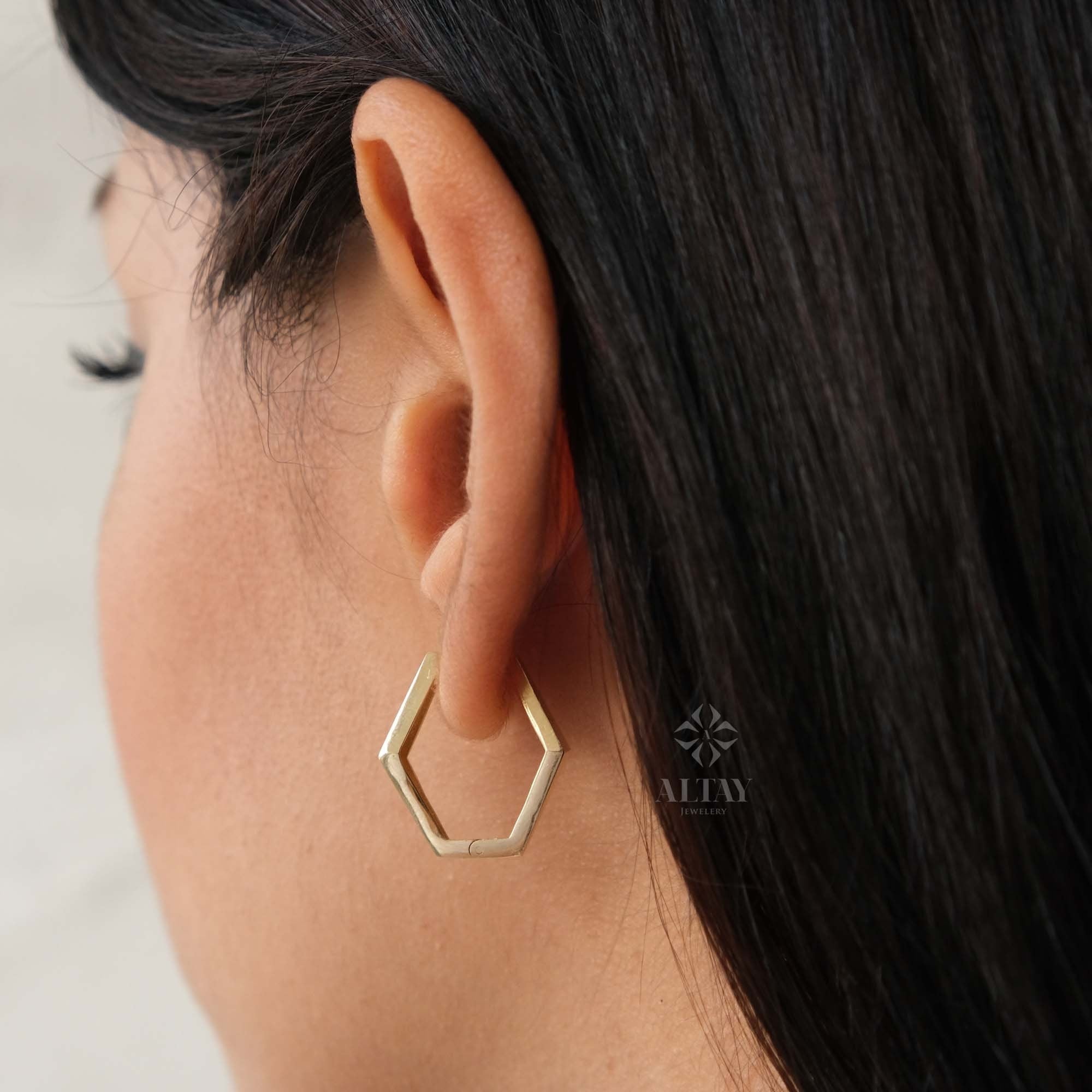 14K Gold Hoop Earring, Hexagon Gold Hoops, Geometric Gold Earrings, Dainty Hoops Huggies, Chunky Everyday Earrings, Shiny Finish Earrings