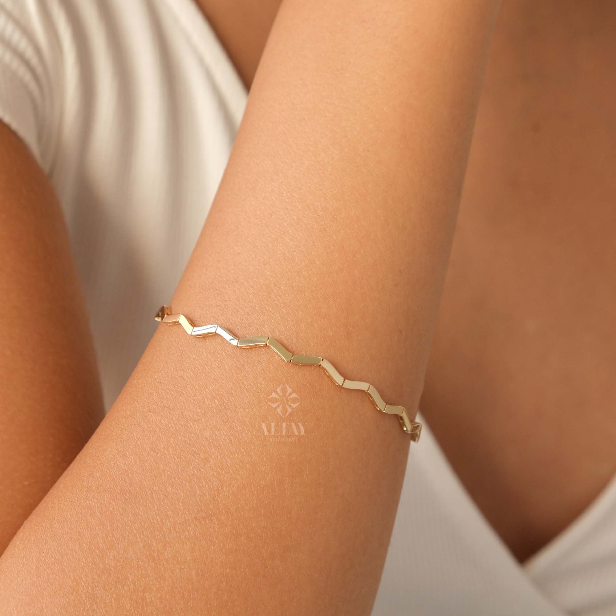14K Gold Wave Bangle Bracelet, Wave Cuff Bracelet, Twisted Wire Stacking Bracelet, Personalized Graduation Gift, Zig Zag Geometric Bangle