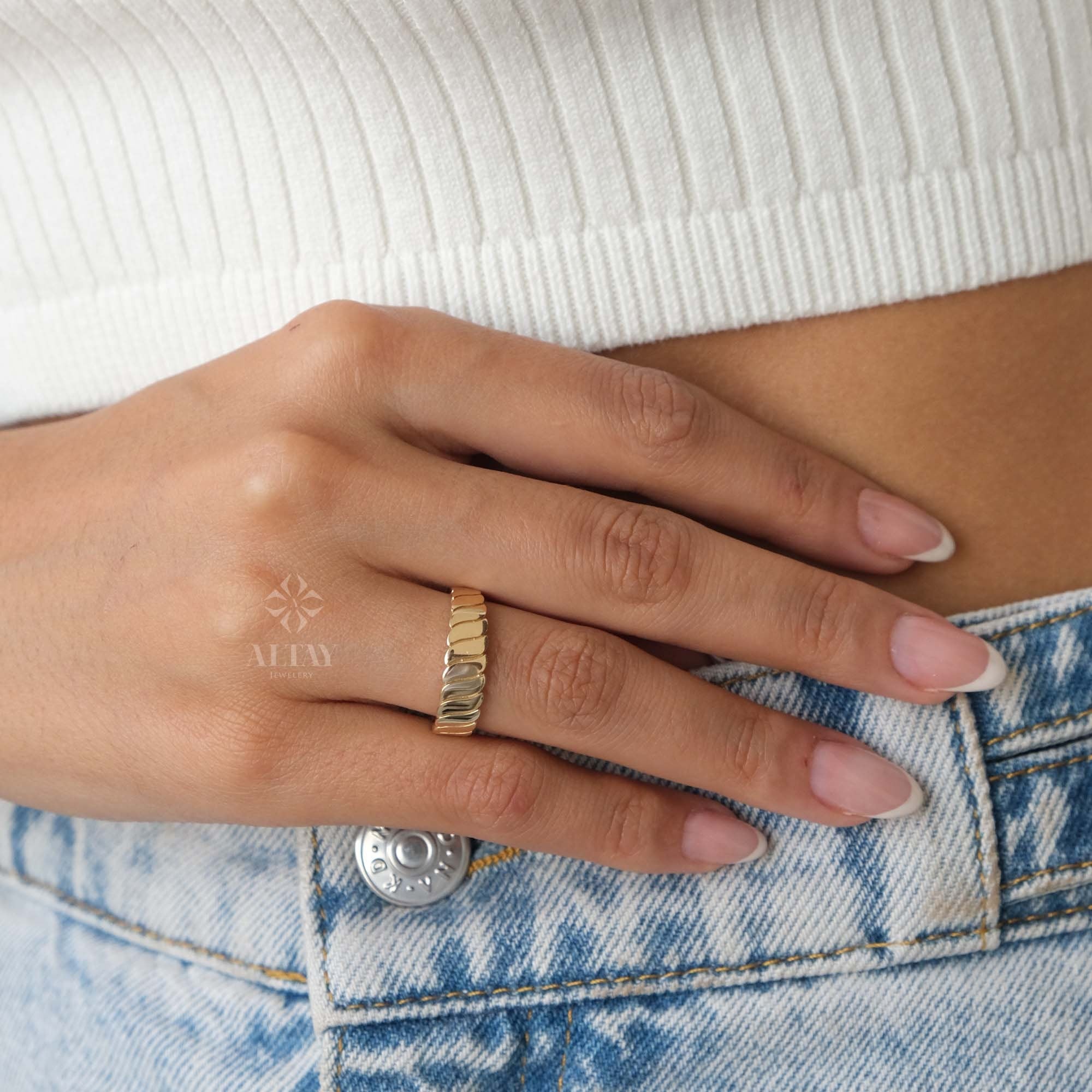 14K Gold Chunky Chain Ring, Twisted Dome Ring, Thick Croissant Ring, Statement Real Gold Ring, Curb Link Ring for Women