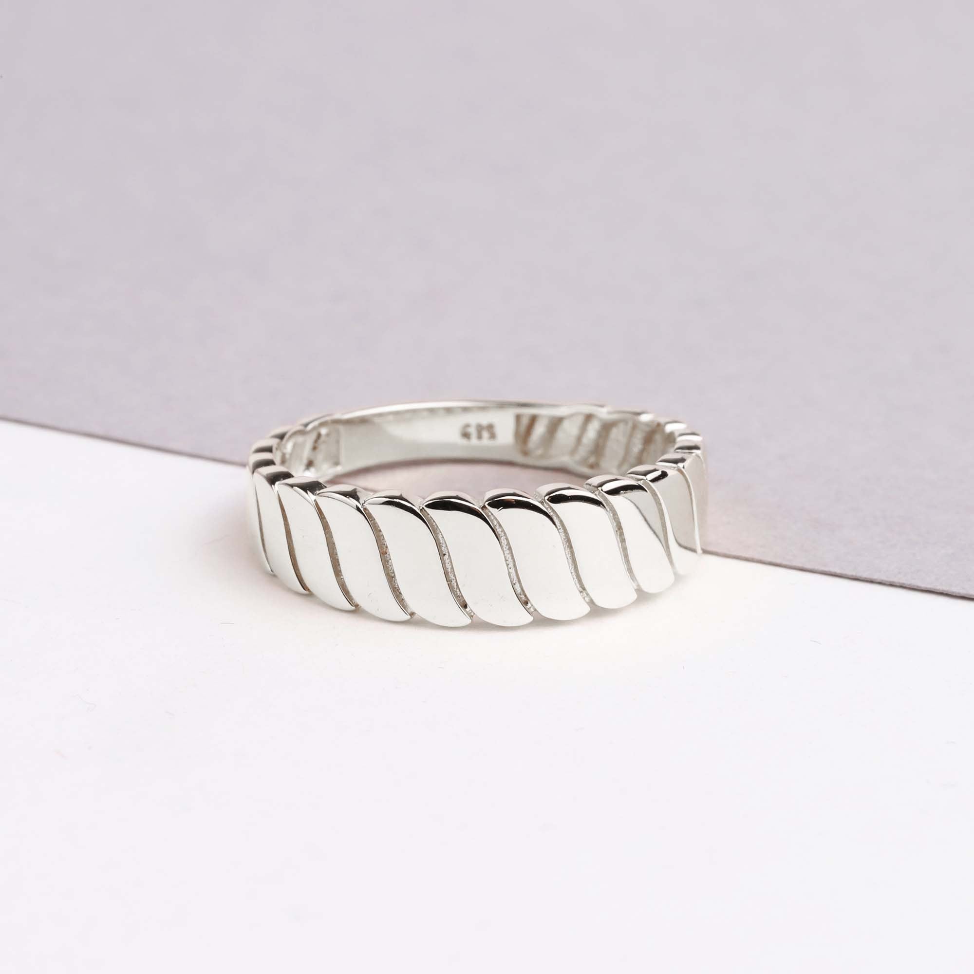 14K Gold Chunky Chain Ring, Twisted Dome Ring, Thick Croissant Ring, Statement Real Gold Ring, Curb Link Ring for Women