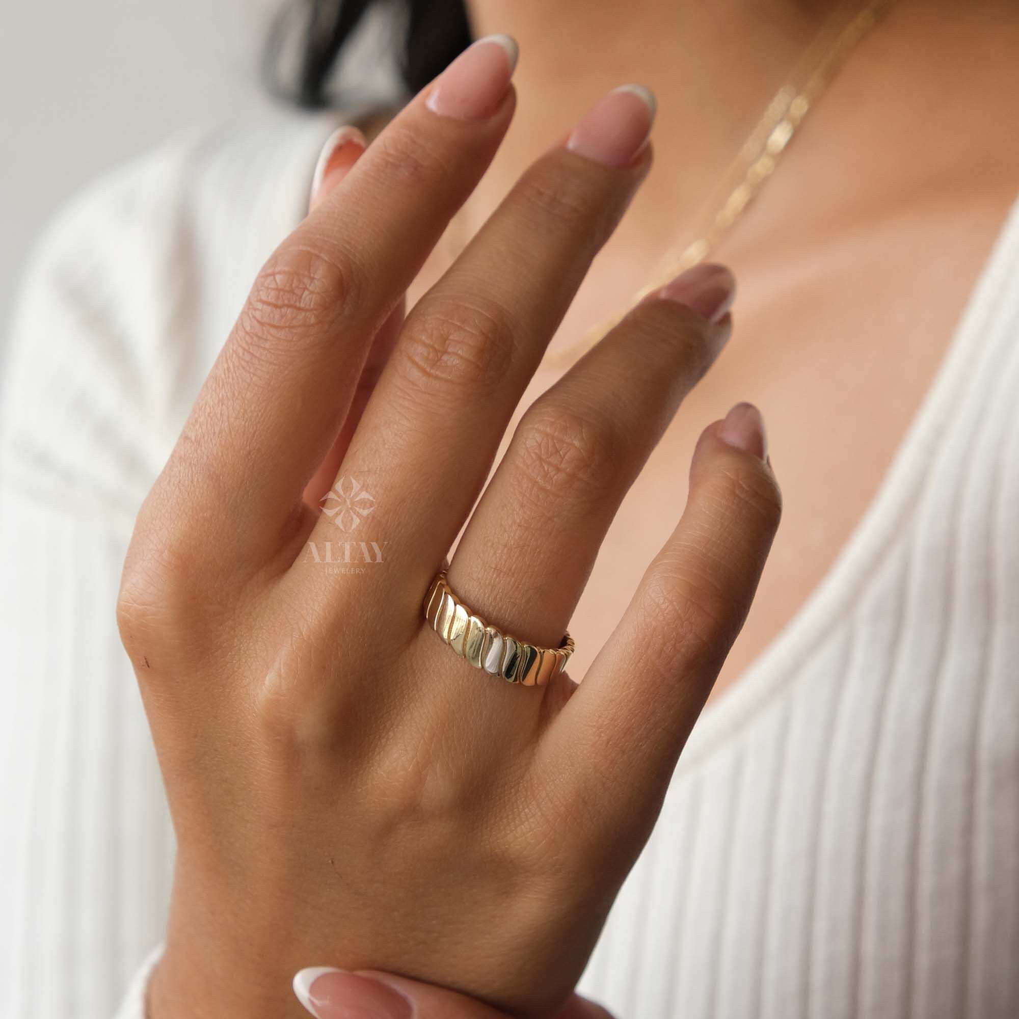 14K Gold Chunky Chain Ring, Twisted Dome Ring, Thick Croissant Ring, Statement Real Gold Ring, Curb Link Ring for Women