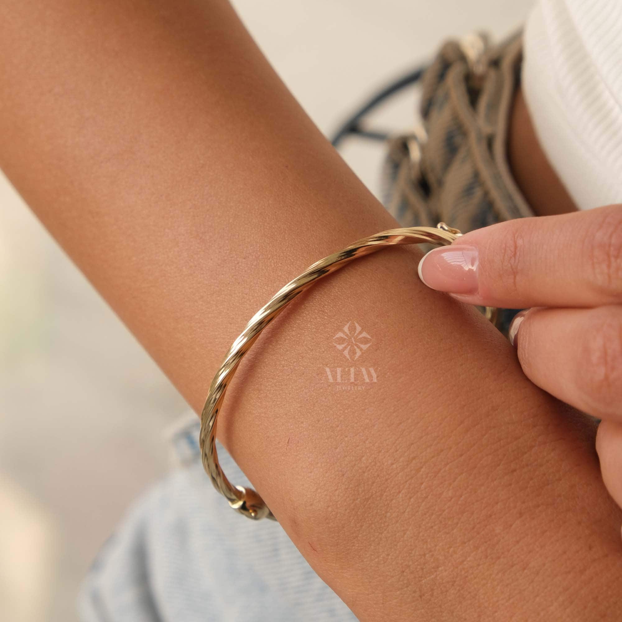 14K Gold Twist Bangle, Hinged Gold Bracelet, Custom Gold Bangle, Stacking Gold Cuff, Gold Rope Bangle, Wire Stacking Cuff, Twisted Bracelet