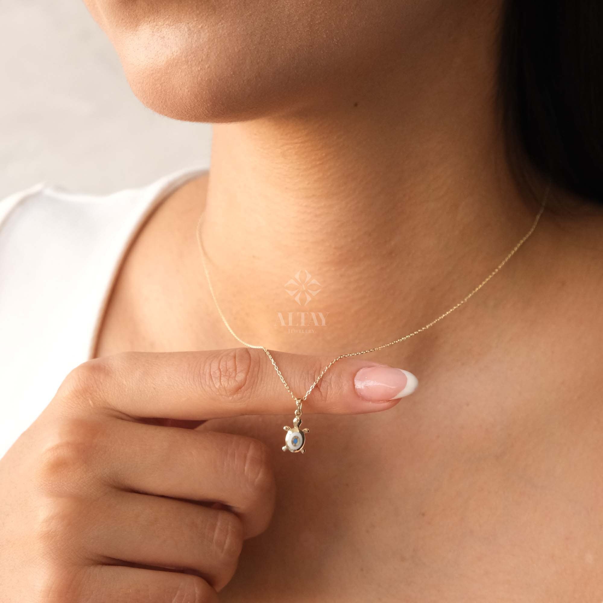 14K Gold Turtle Necklace, Tortoise Pendant, Turquoise Caretta Caretta Charm, Gold Cable Chain Chain Choker, Layering Sea Turtle Necklace