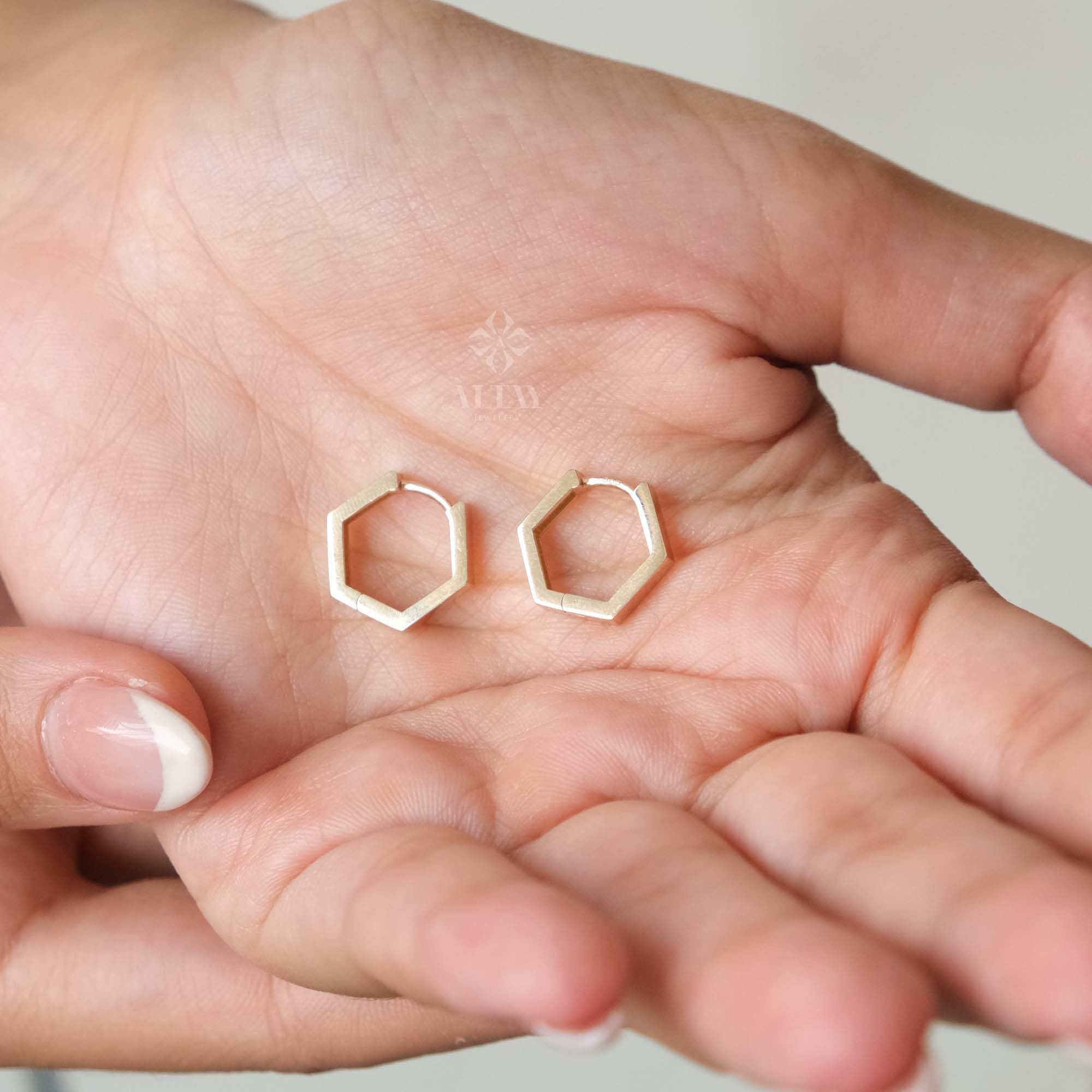 14K Gold Hoop Earring, 12mm Hexagon Gold Hoops, Geometric Gold Earrings, Dainty Hoops Huggies, Tiny Everyday Earrings, Shiny Finish Earrings
