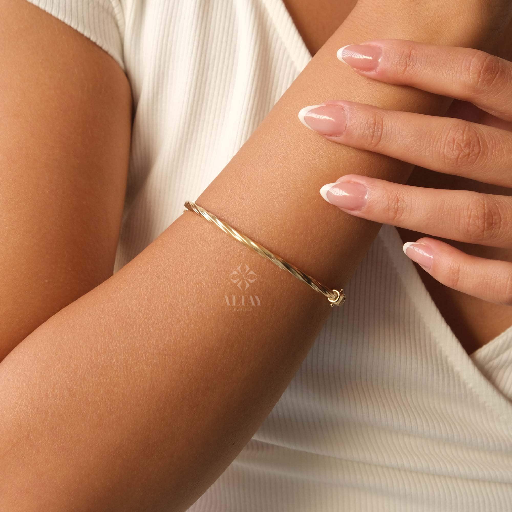 14K Gold Twisted Bangle, Hinged Twist Gold Bracelet, Custom Gold Bangle, Gold Rope Bangle, Wire Stacking Cuff, Personalized Bangle